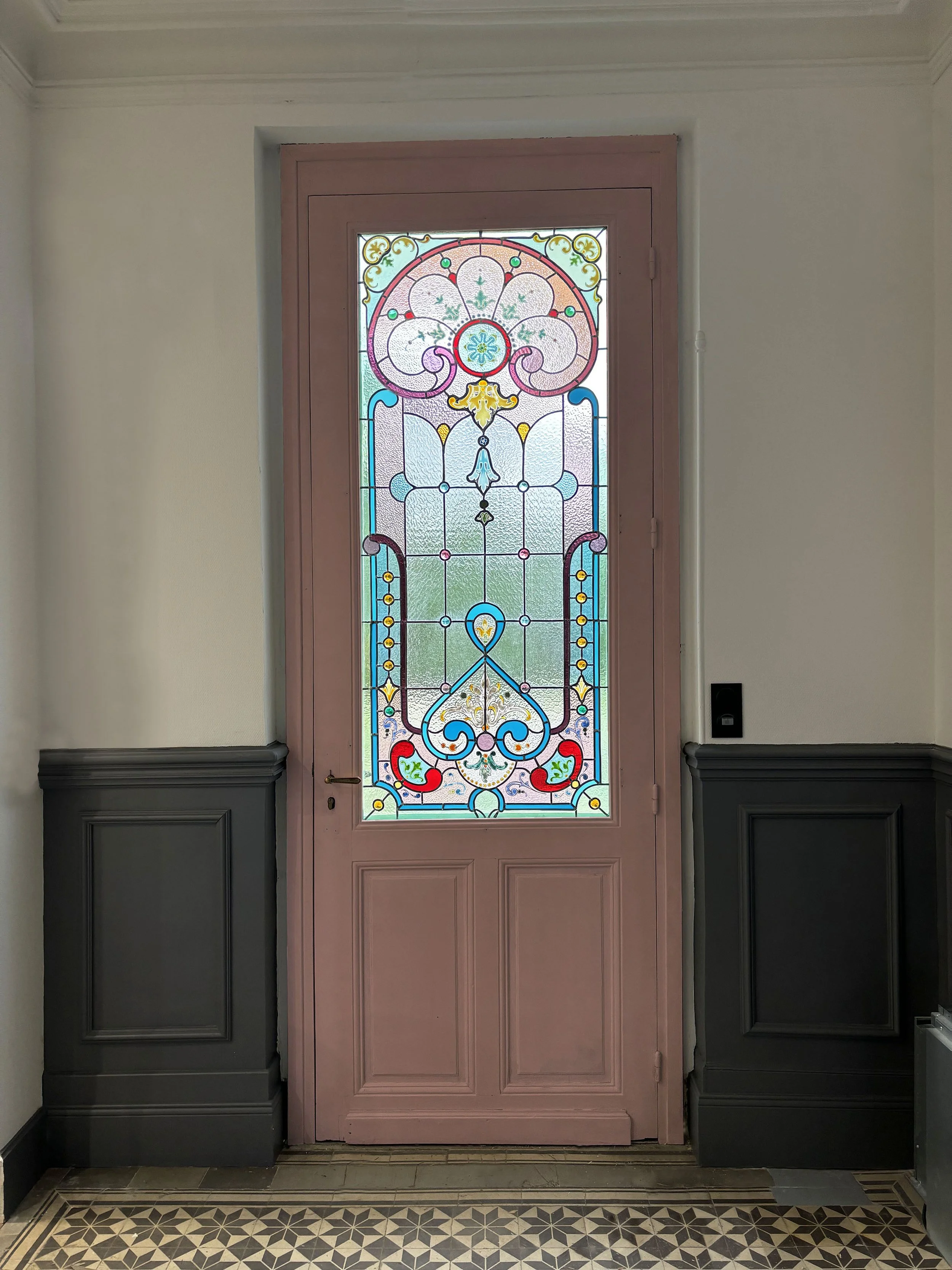 Vitrail restauré à Marmande par Atelier n°5.