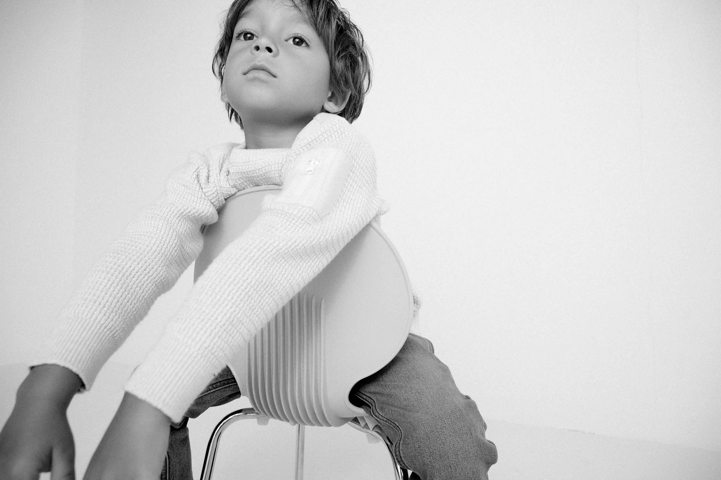 240805_KIDSxORENDT_WINTER1_24_WI1_TB_03_068_grain_BW.jpg