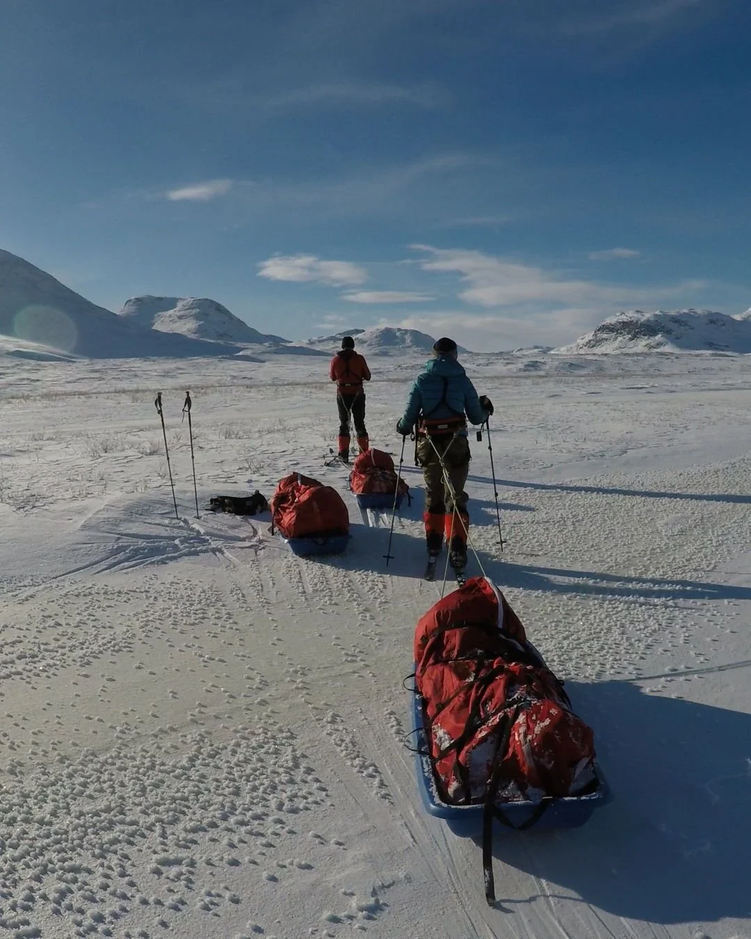 Steady progress is the name of the game in polar travel 👍. You have to move at a consistent pace you can maintain all day. To keep this up you need to stop often enough to stay hydrated and fuelled but not so often that your overall pace slows to a 