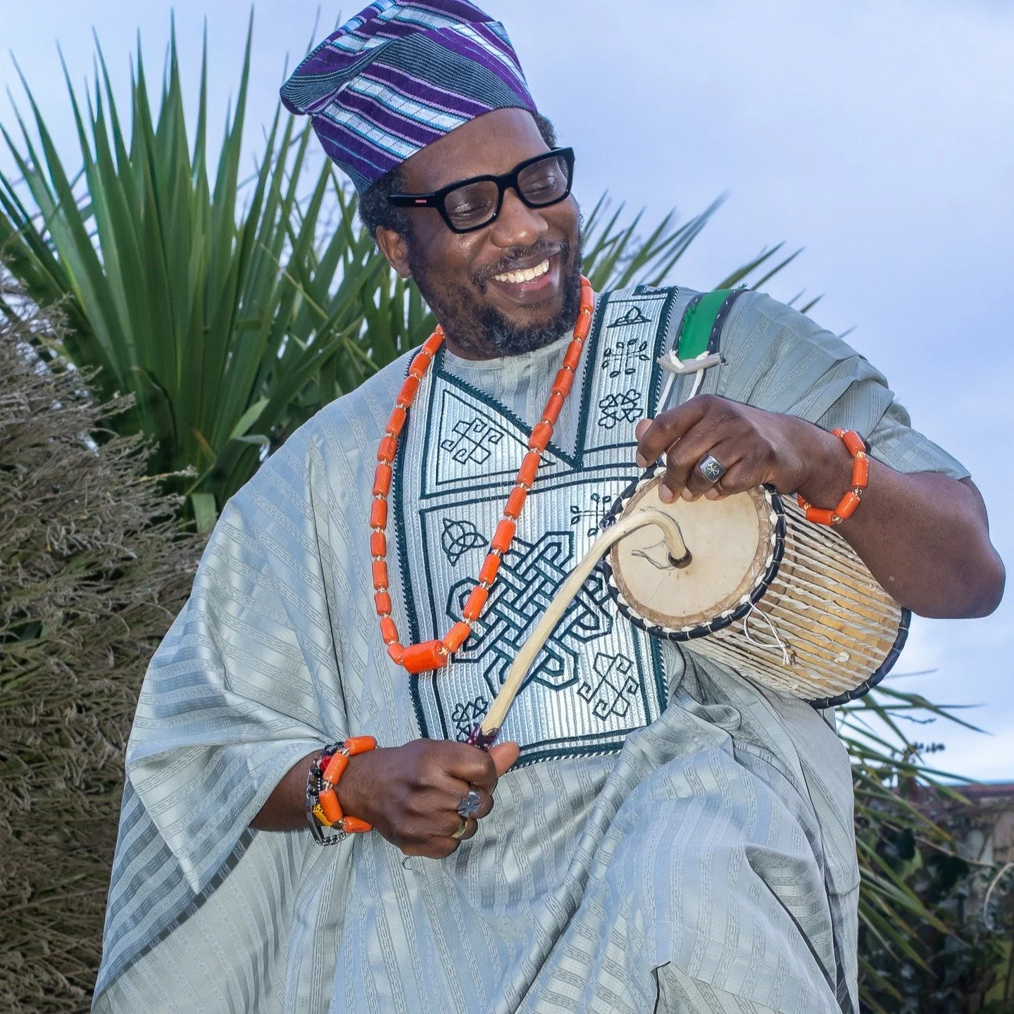 .
🌿 Emanuel&rsquo;s Garden by Oluwakemi Oluwunmi

Emmanuel opens his garden as a space for community, connection &amp; belonging. 🌱 When a tree fell, he chose renewal over mourning, planting again with hope for ugwu and bitter leaf.

Kemi Oluwunmi,