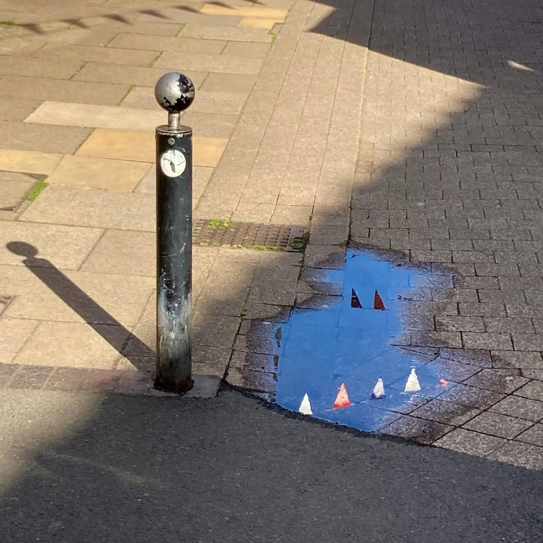 .
WORKSHOP OPPORTUNITY !

Cities that Speak

A two day Photography Workshop on 13th and 14th March with Prof. Paul Hill MBE &amp; Maria Falconer FRPS

Uncover a city steeped in history and shaped by the psychology of place. Join Paul and Maria as the