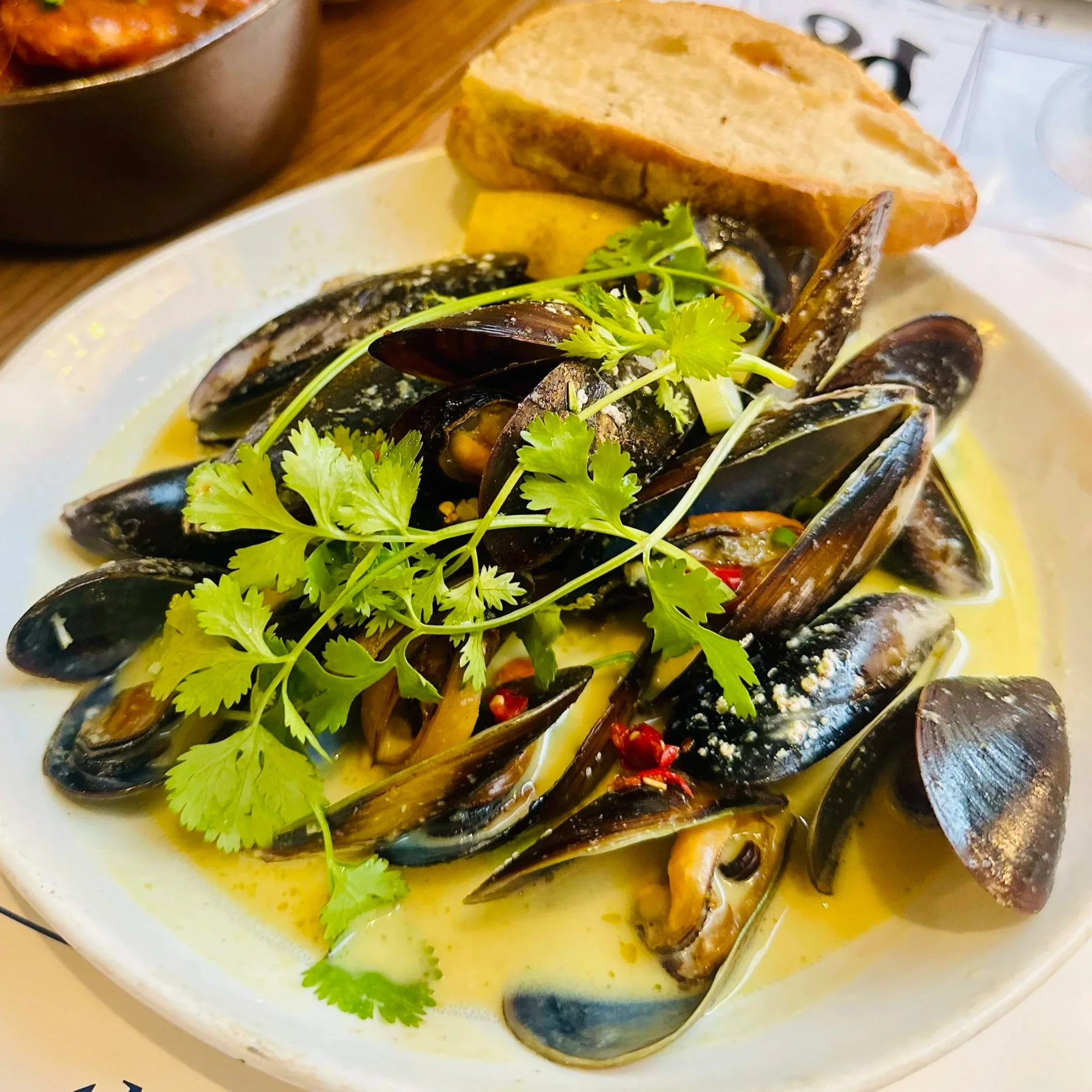 Green Curry Mussels