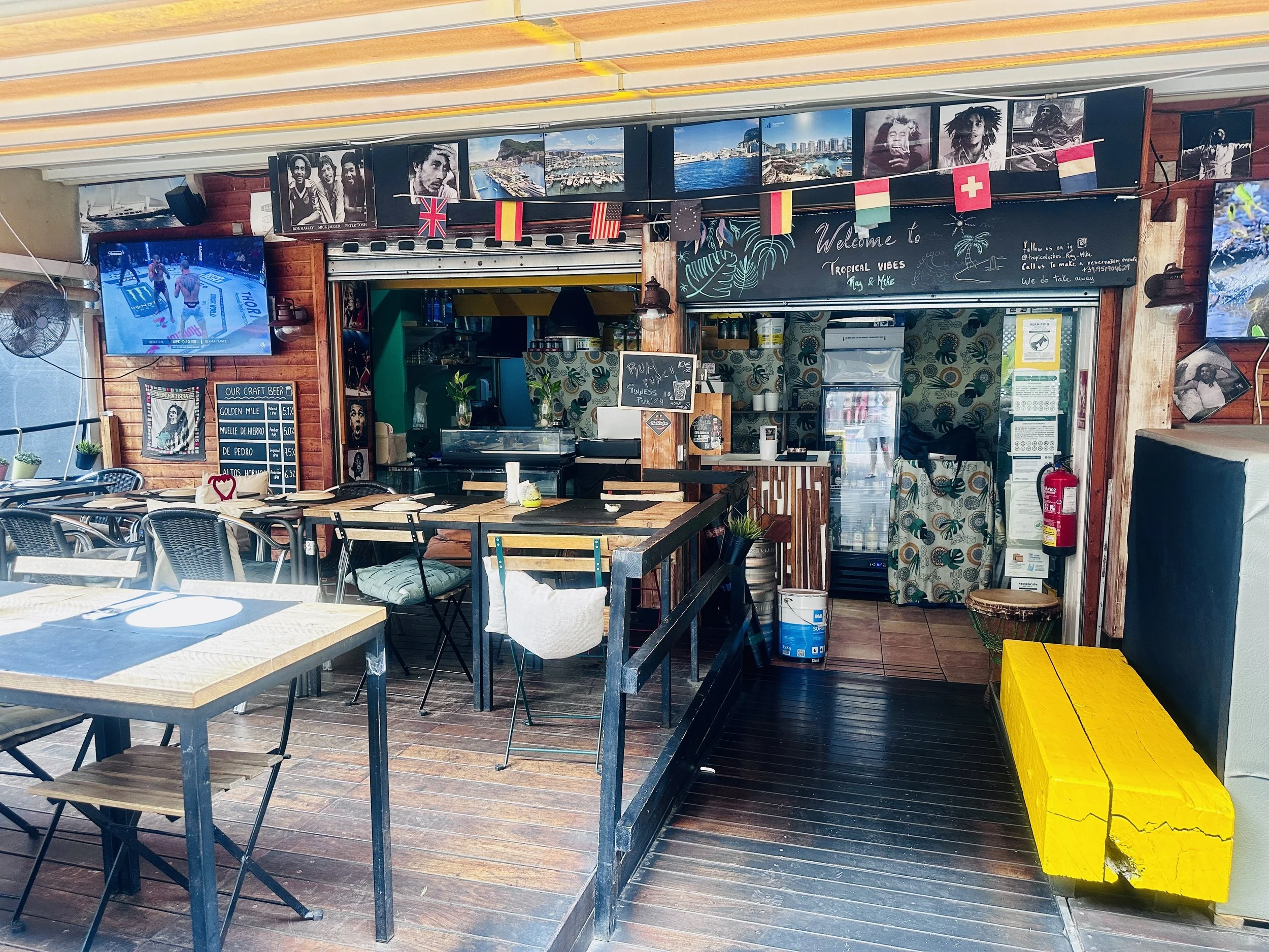 Tropical Vibes Ray &amp; Mike Caribbean food