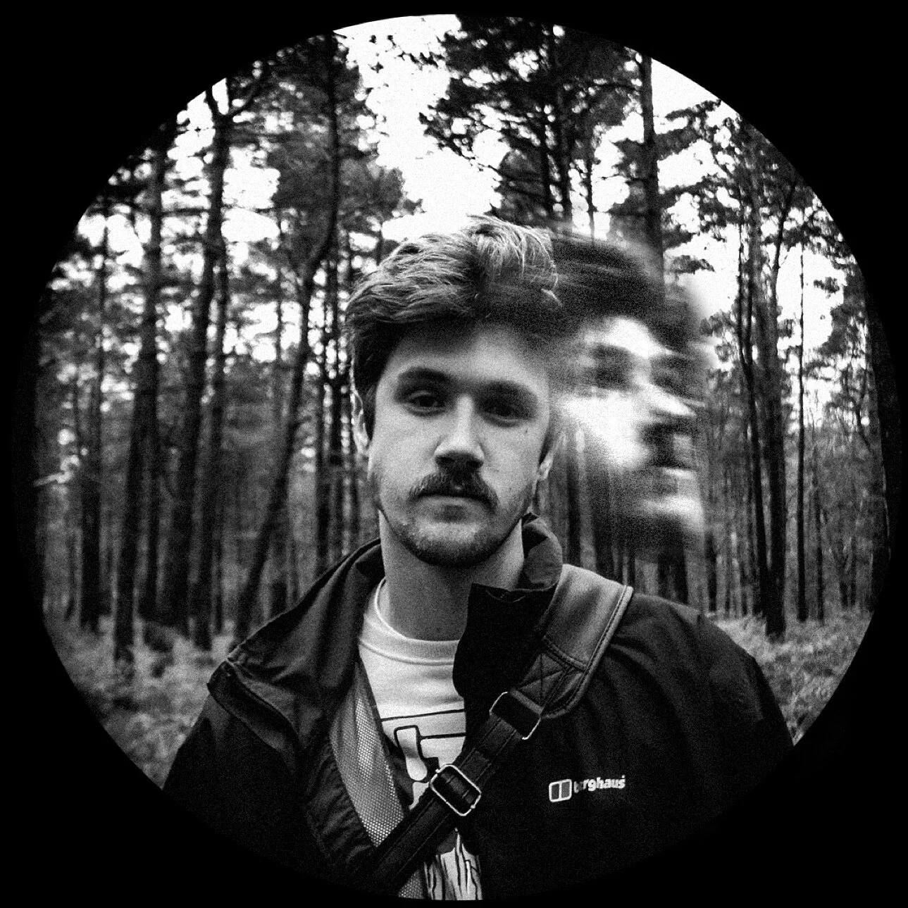 Me and @row_e_productions went a lovely walk round Knole Park today and I got this lovely photo of him! 

Starting the new year strong
.
.
#photography #photooftheday #blackandwhite #filmic #ghosts #doubleexposure #photoeveryday #colour #grainisgood 