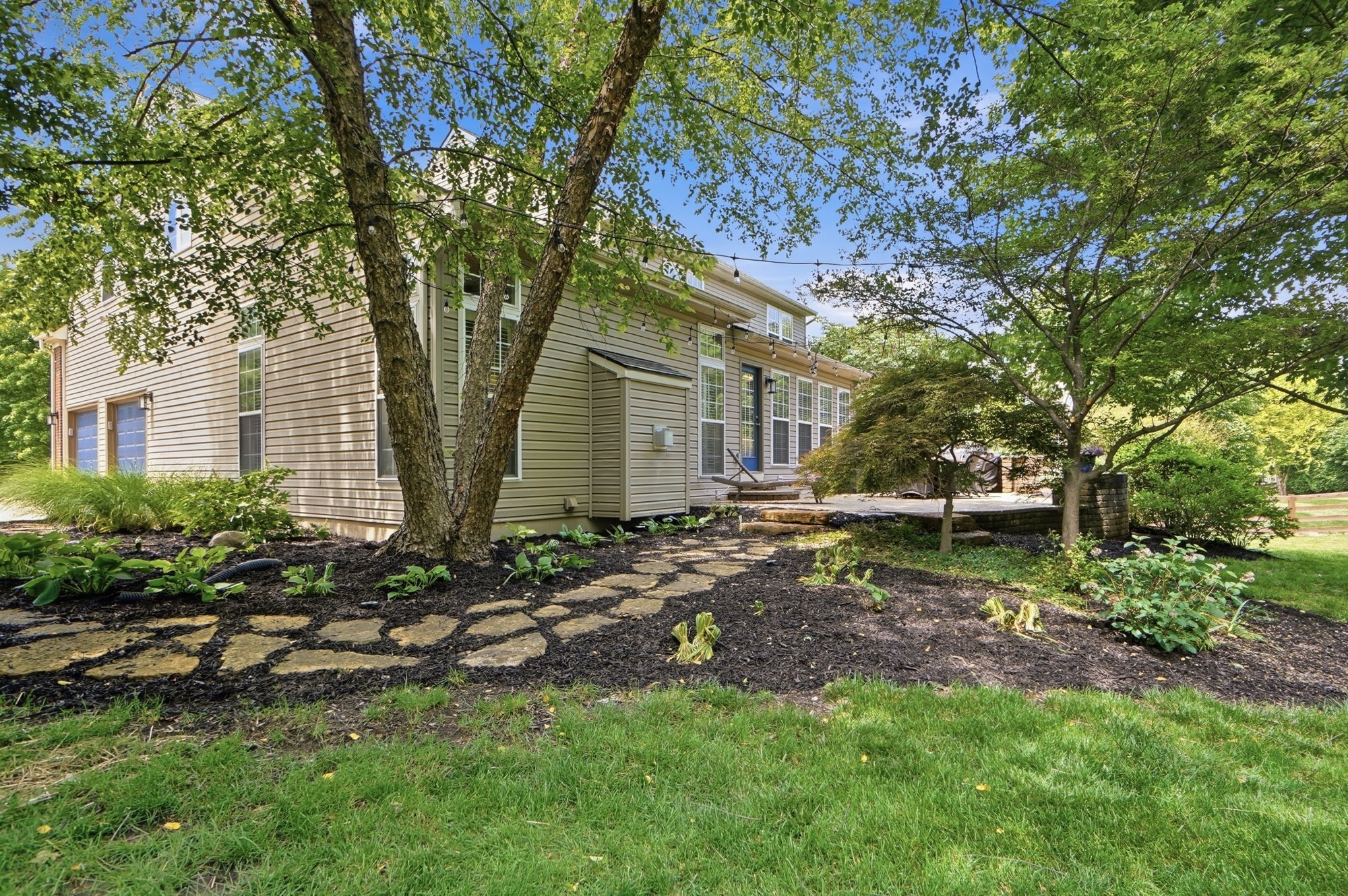 5706treeside_web314.jpg