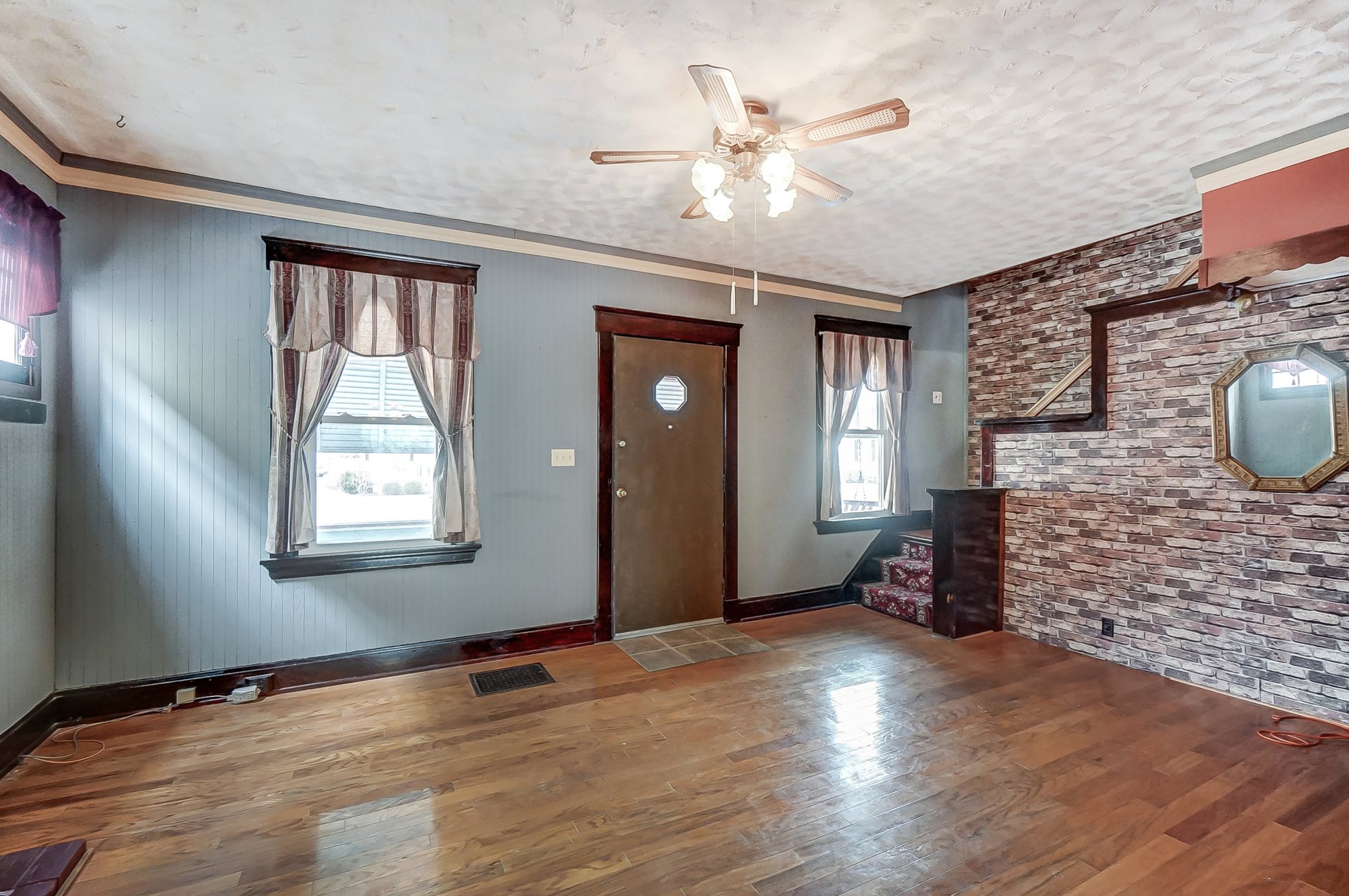4222_millsbrae_ave_web_007.jpg