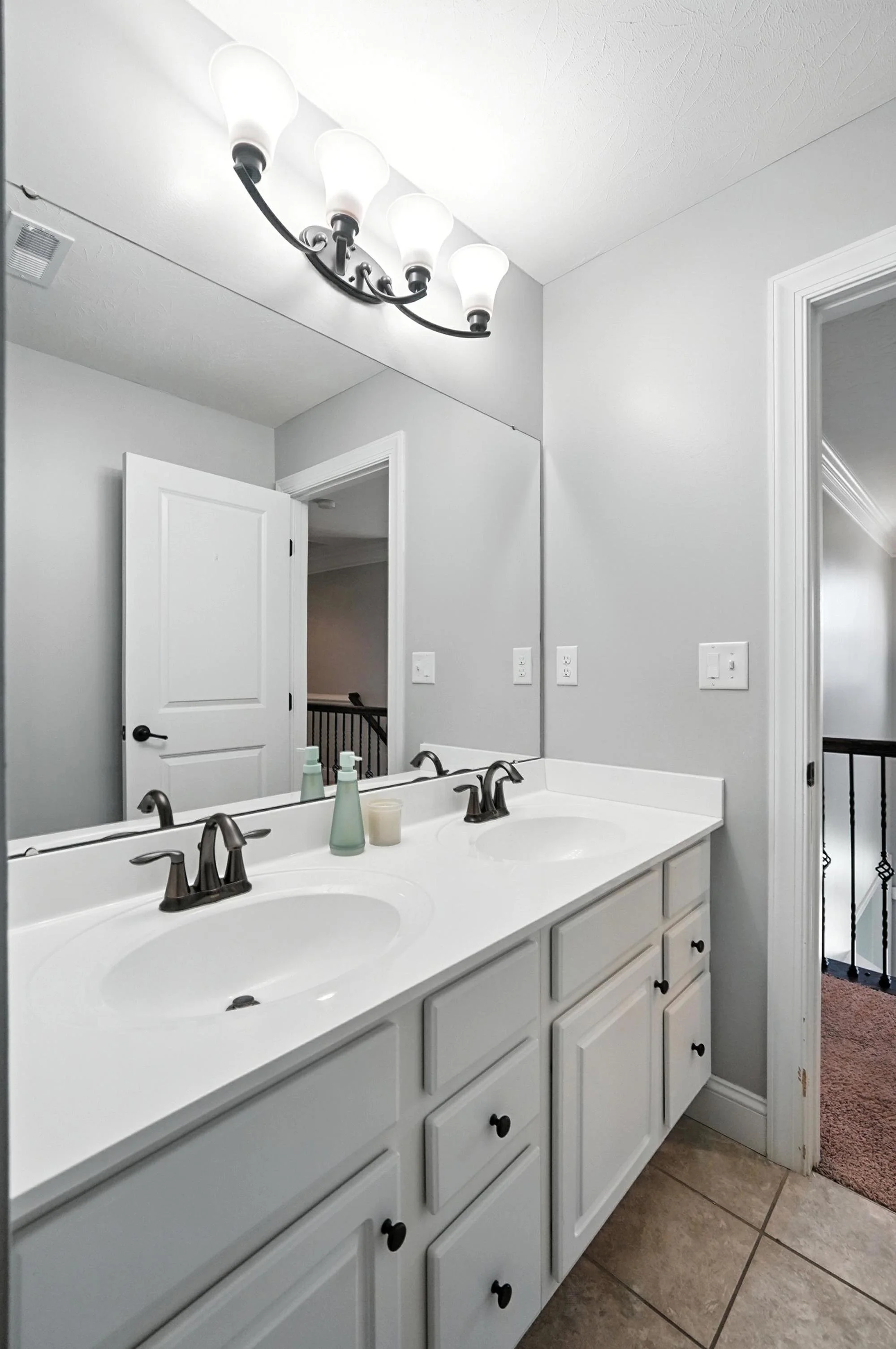 4503bluejayway_web329.jpg