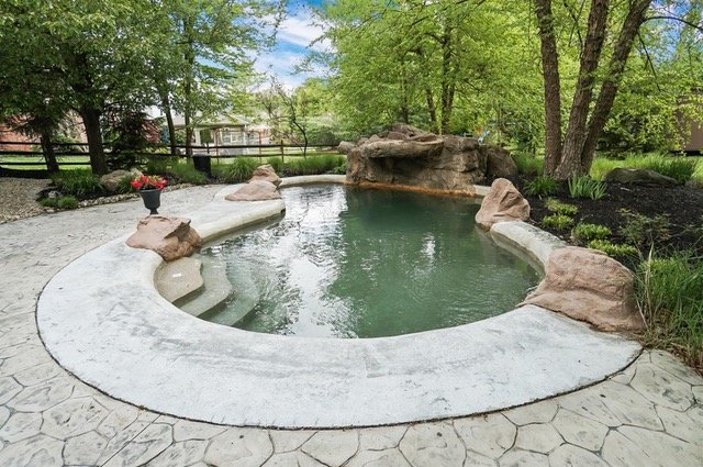 2054 Harcourt pool 2.jpeg