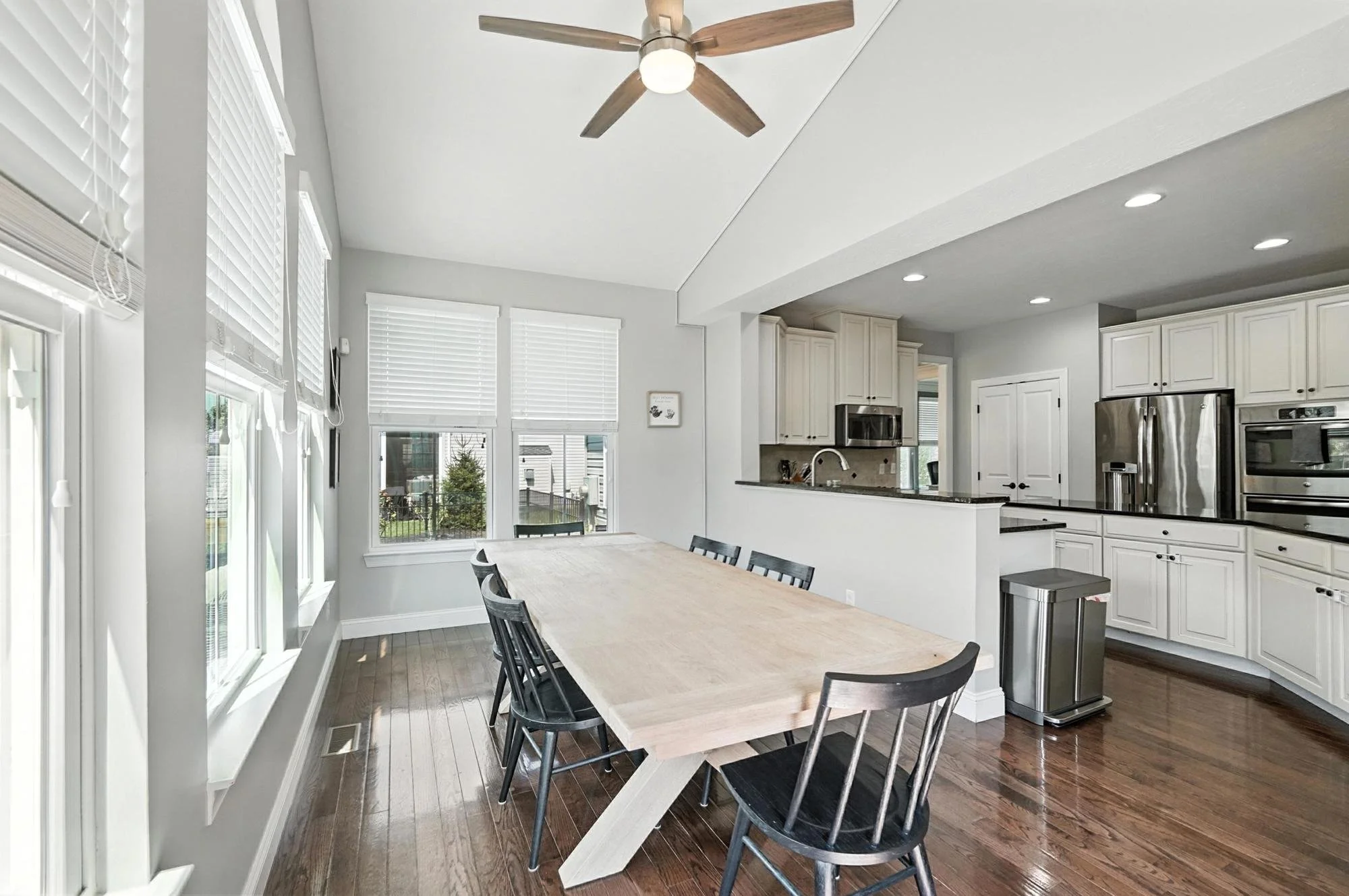 4503bluejayway_web149.jpg