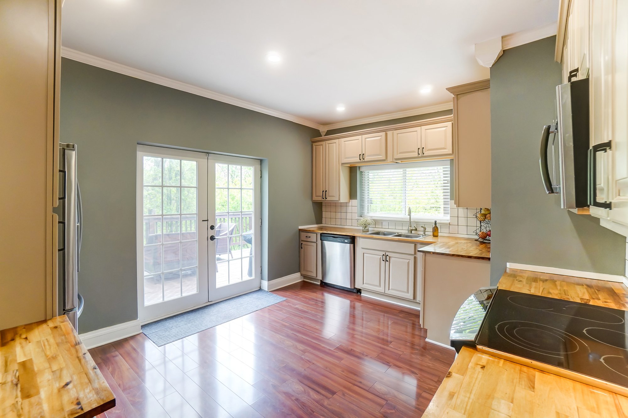 3760_hutton_st_web_019.jpg