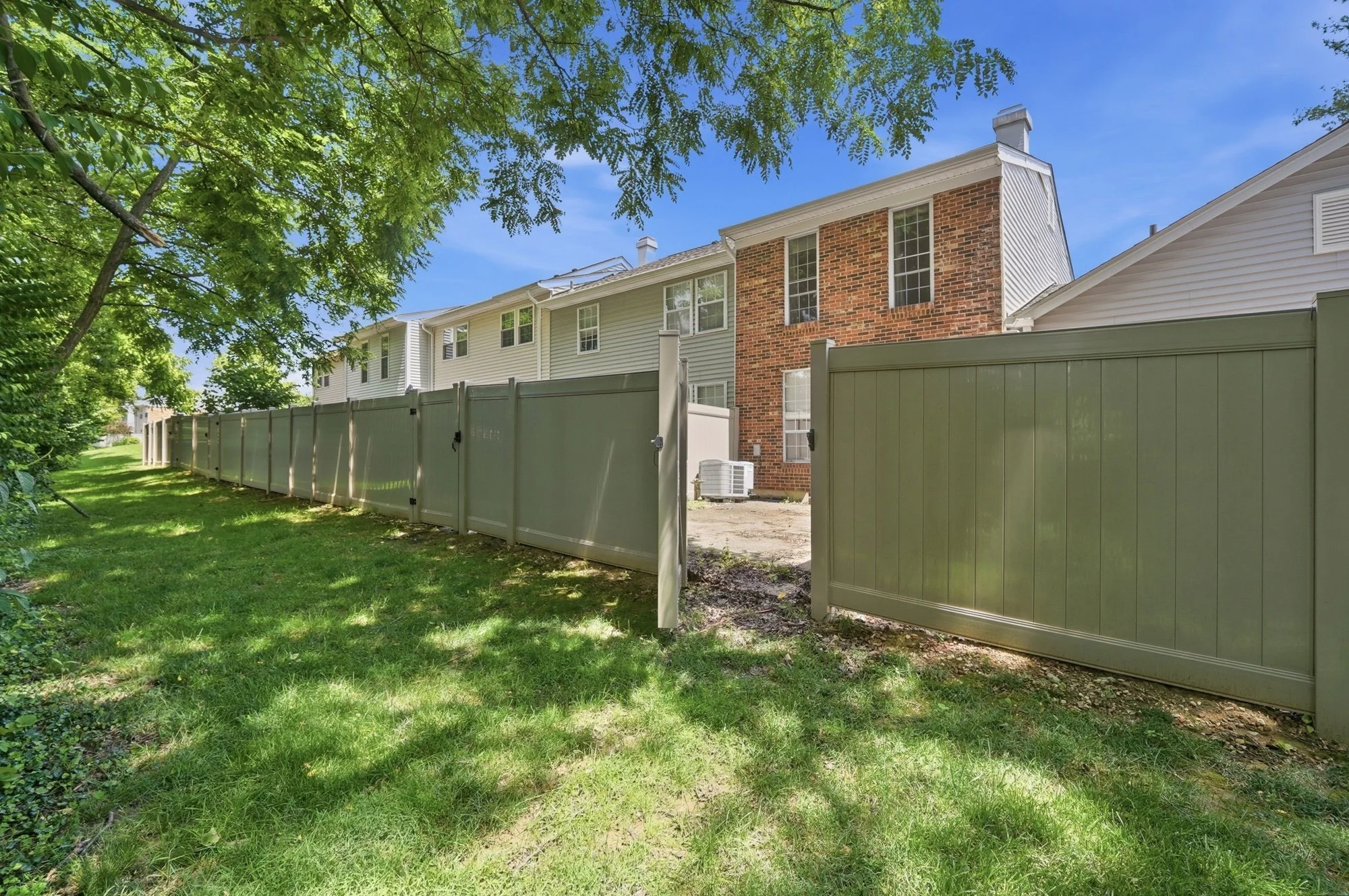 10845lakethamesdr_web060.jpg