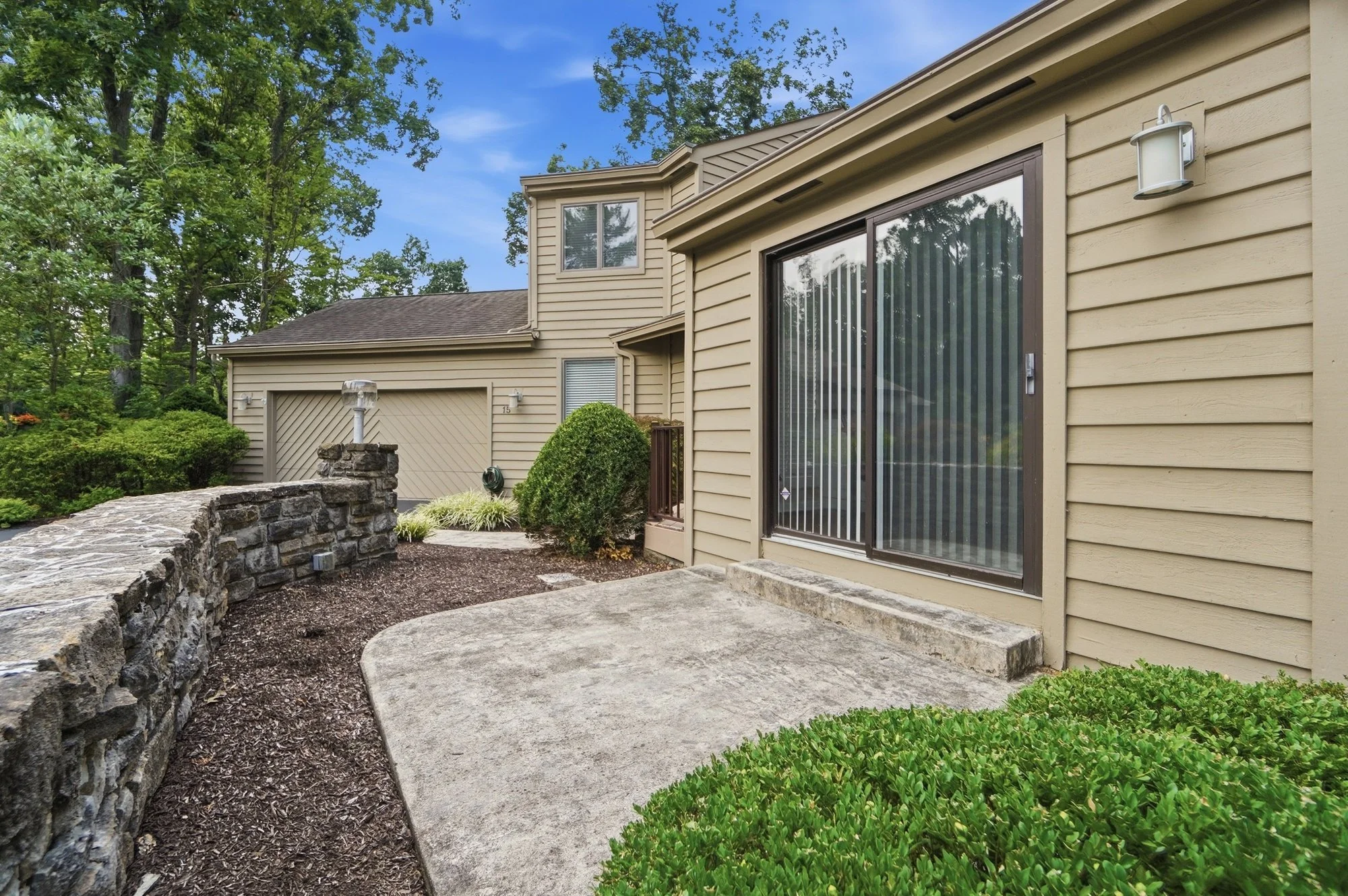 15fallingbrook_web006.jpg