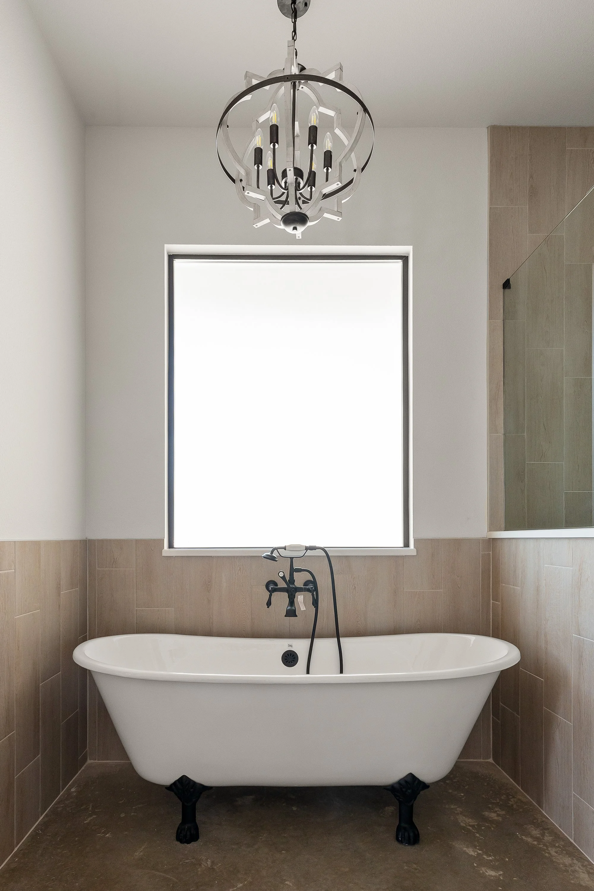 3124ELandingsDrSGranbury-2046.jpg