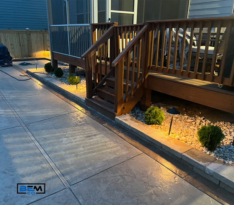 Custom Outdoor Lighting-.png