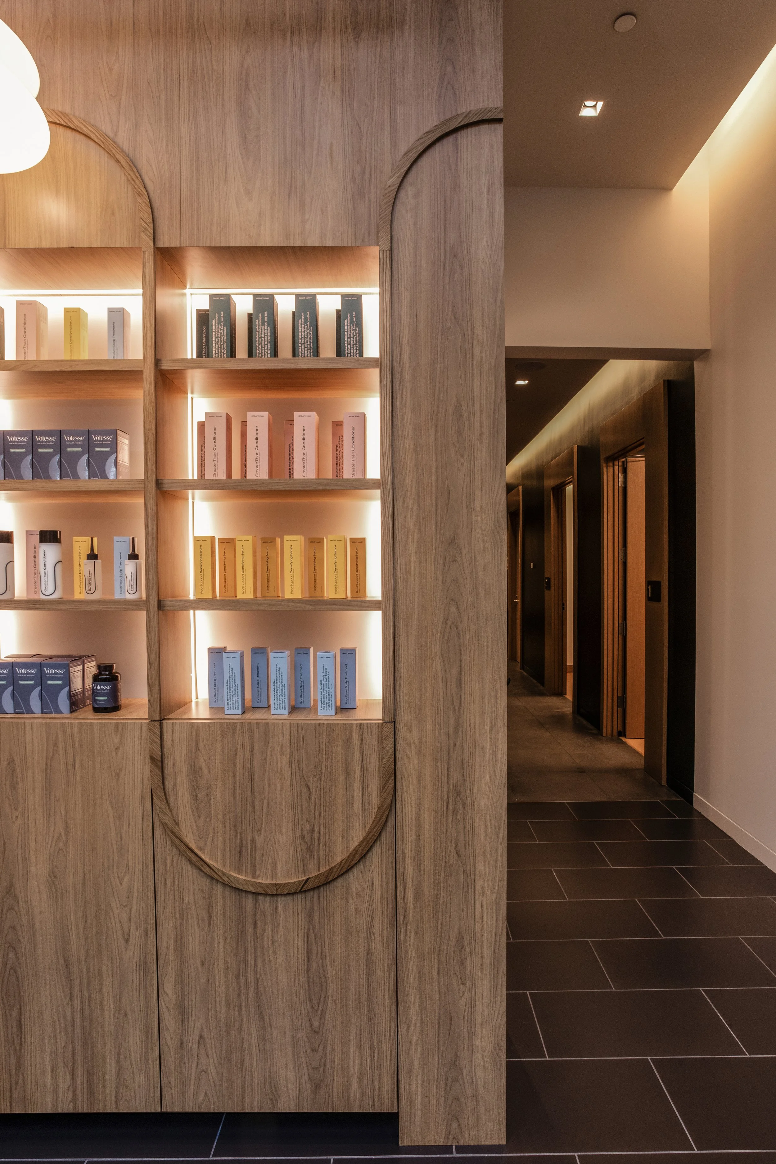 GM ATL - Retail Wall & Hallway.jpg.jpg