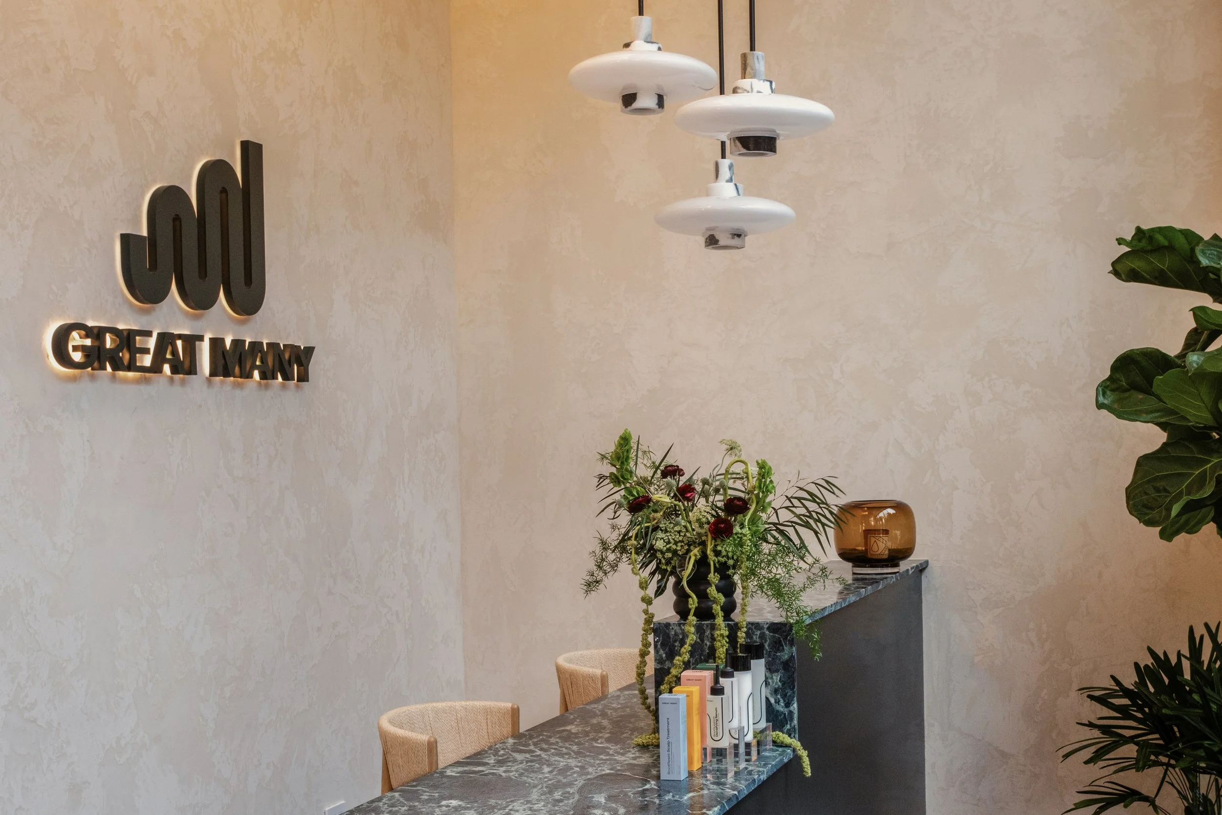 GM ATL - Front Desk.jpg.jpg