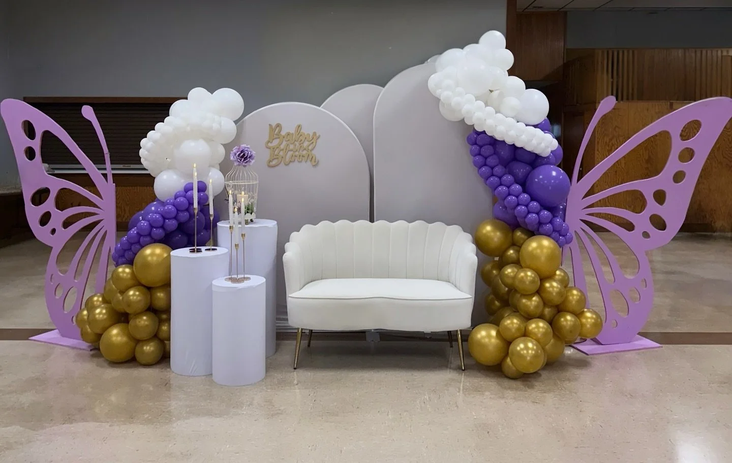 The butterfly is blooming 🦋

Balloons | backdrop for this beautiful baby shower  created by @eleganteventsbydonnajean ✨ we can&rsquo;t wait to share more details!

Our Ivory loveseat pictured here is available for rent!

DM us for a quote on a focal