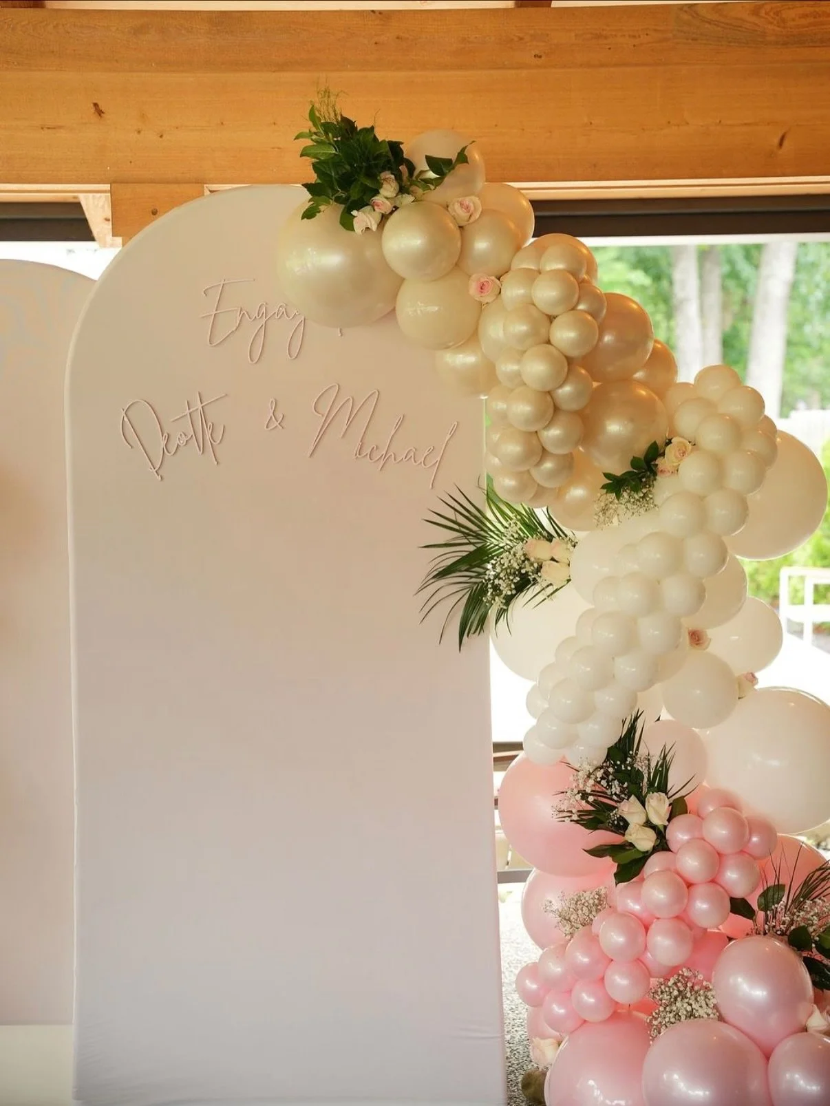 So grateful to @colleenshotme for these gorgeous photos, and to @deotte &amp; @mikey_g_399 for letting us bring your vision to life on such a special day 🤍🌸
✨ 

Currently booking 2025 celebrations &amp; 2026 weddings and events - inquire today!

🤍