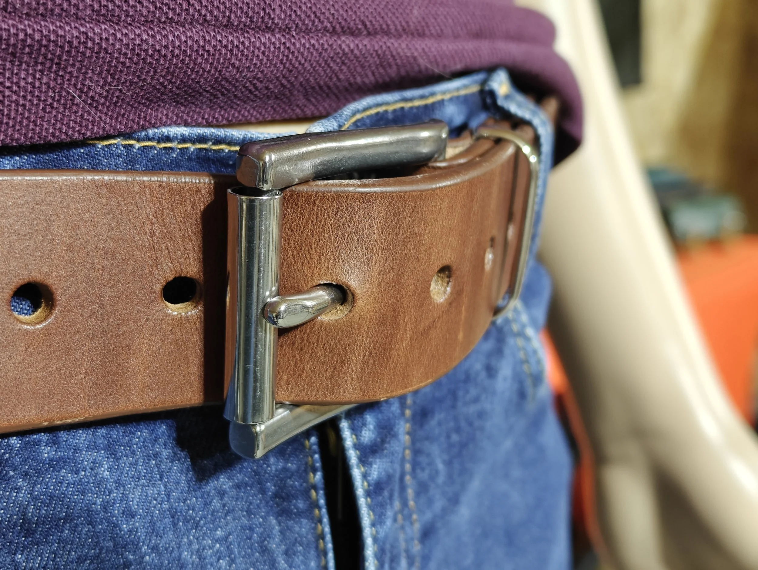 L'increvable en 40mm sur un jeans