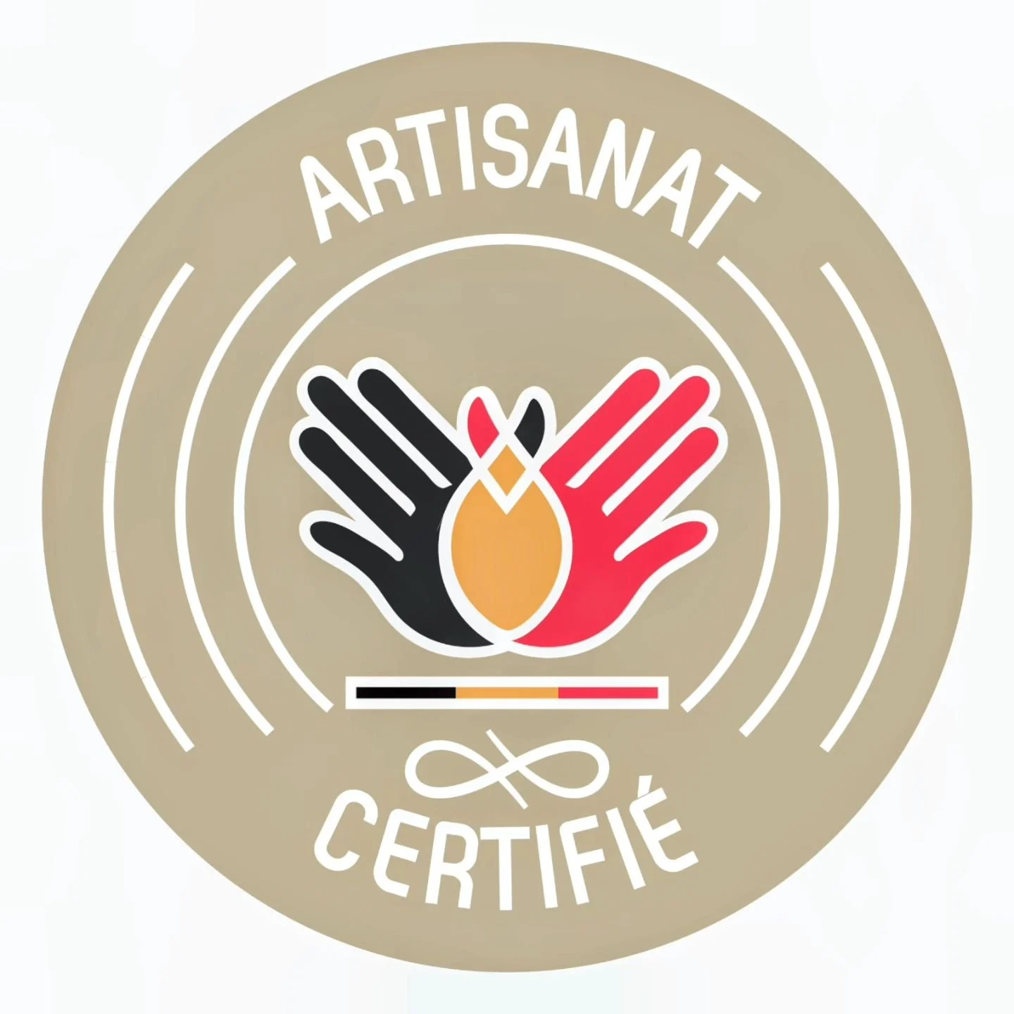 Nous sommes fiers d'annoncer que notre atelier est certifi&eacute; par le SPF Economie ! 🇧🇪 Cette certification prestigieuse garantit la qualit&eacute; et l'authenticit&eacute; de notre savoir-faire artisanal. Chaque &eacute;tape de notre processus