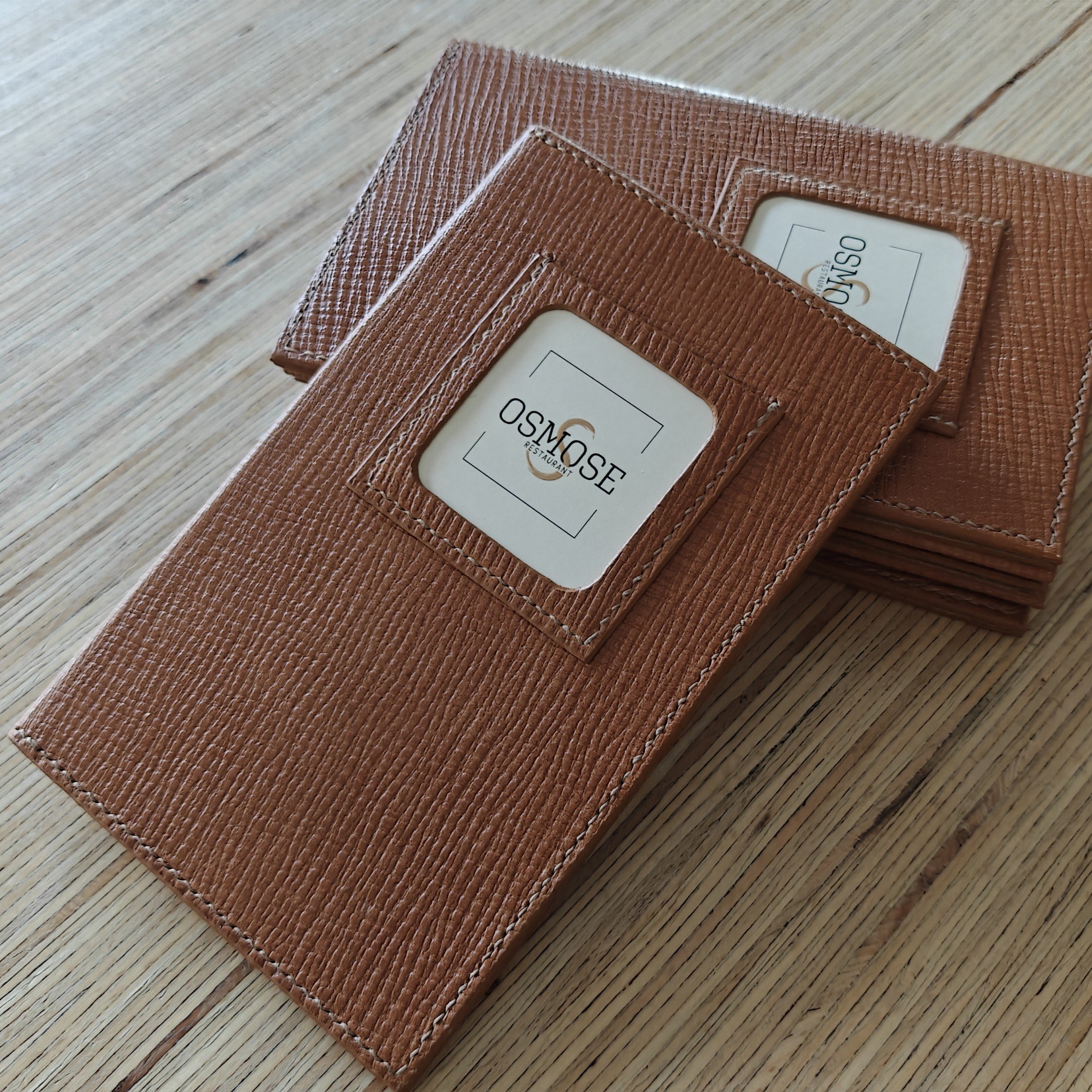 Porte-addition réalisés pour le restaurant "Osmose"
