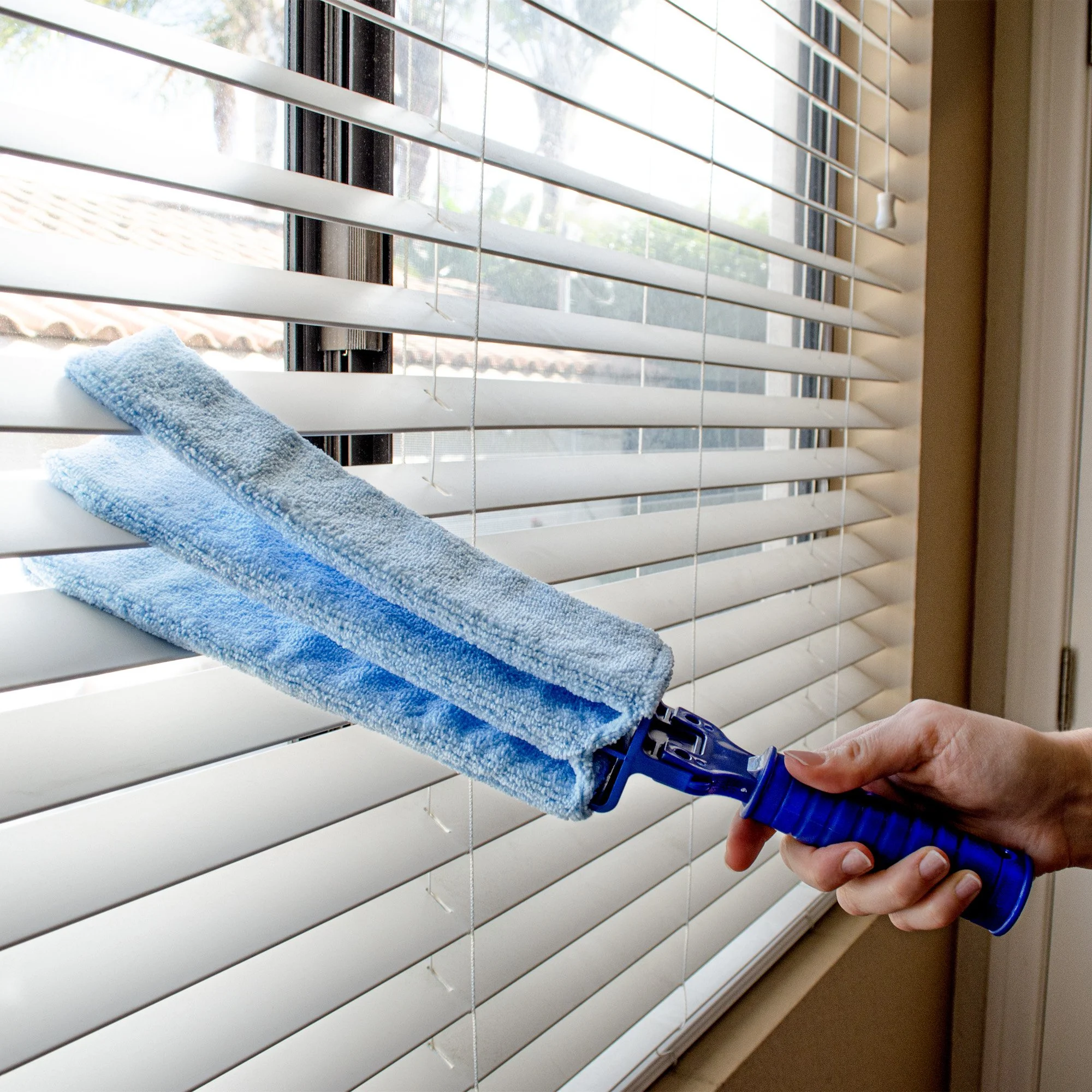 Jumbo Blind Duster with Refill ~ Item# JB9318