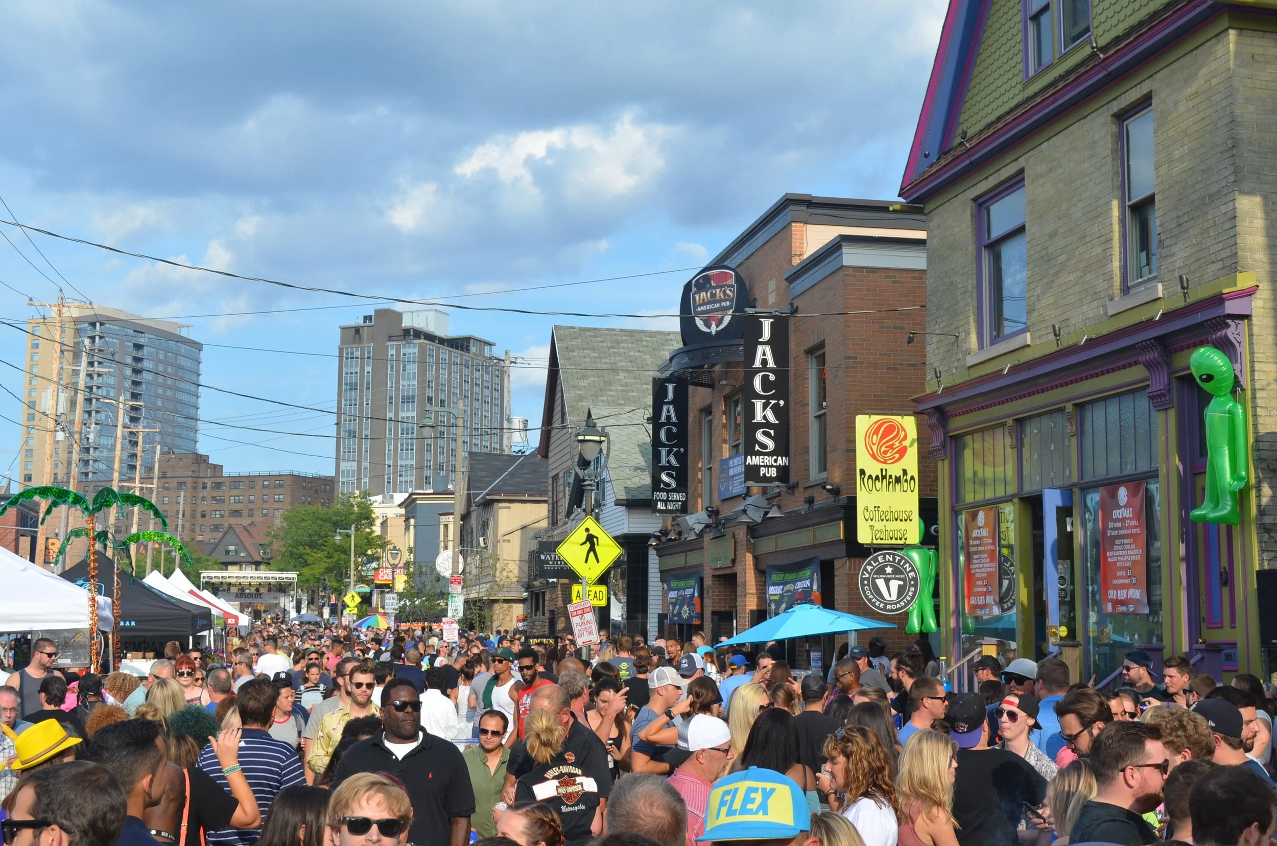 MILWAUKEE, WI - Brady St Fest