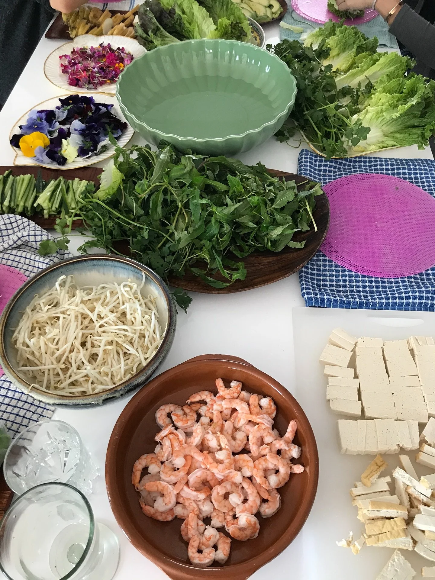 After what felt like a whole summer of planning Hina&rsquo;s 6th birthday party, I decided to share some of the event planning lessons I&rsquo;ve learned throughout my 20+ years of creating events, including this spring roll event I planned in San Di