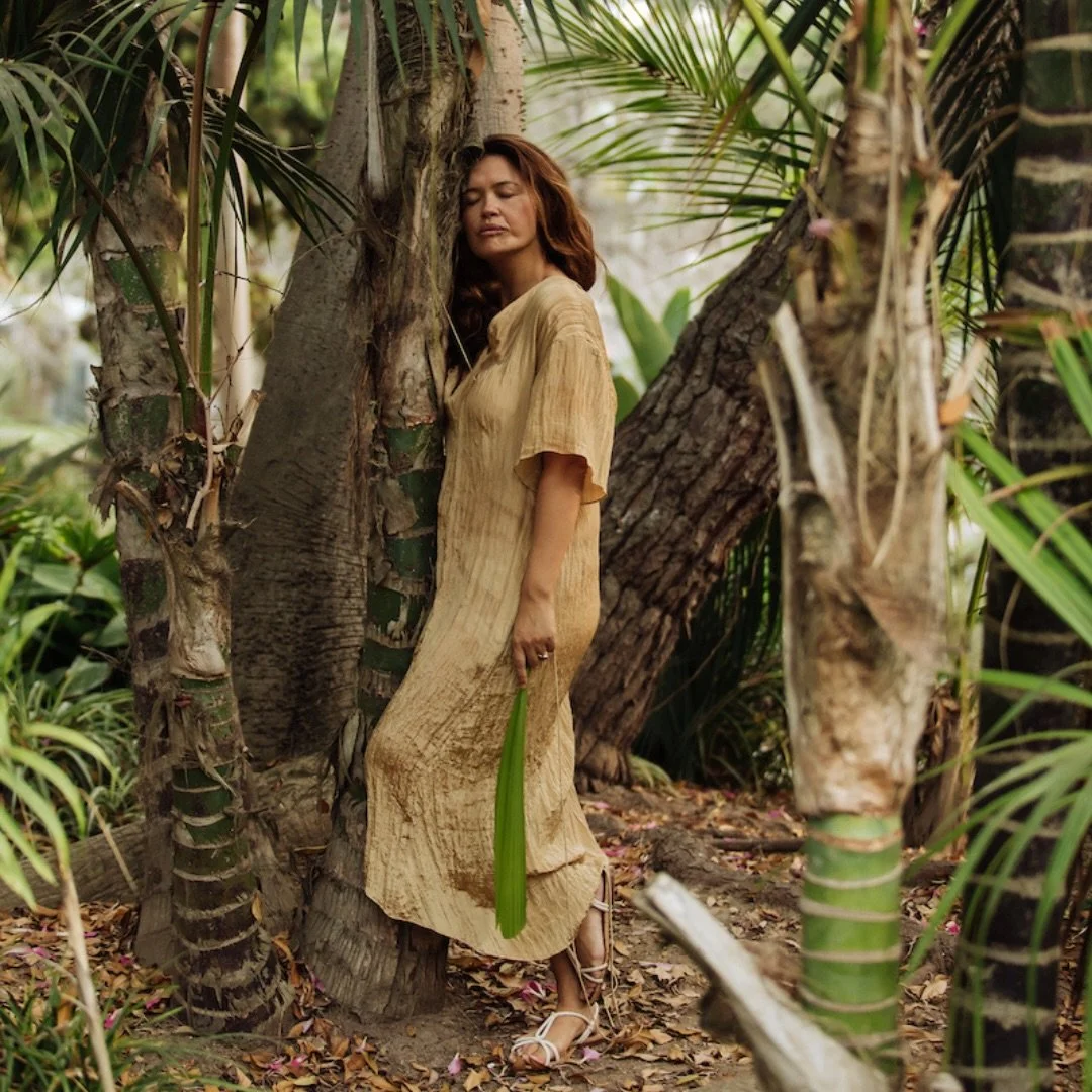 For me, the longest night of the year means the time to rest and reflect. Wishing you all a peaceful winter solstice.

The idea of nature bathing/ sleeping standing up in San Diego.
Remembering the fragrant Jasmine by the beach during the summer.
Int