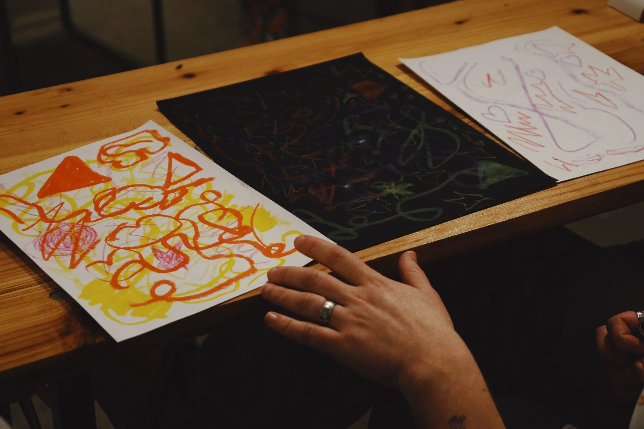 Tonight! Join Guildford&rsquo;s LGBT book club 6-7pm in the gallery where they&rsquo;ll be discussing Gideon the Ninth by Tamsyn Muir. Not read the book? No problem - come down for queer lit chats and meet like-minded people. 

 #queerlit #bookclub #