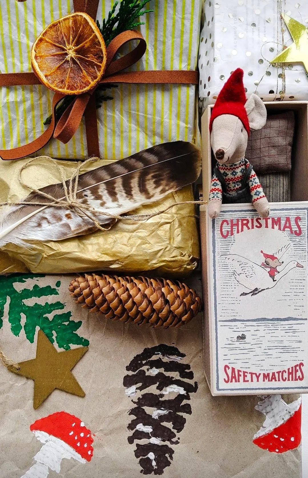 eco_festive_decor_1.jpg