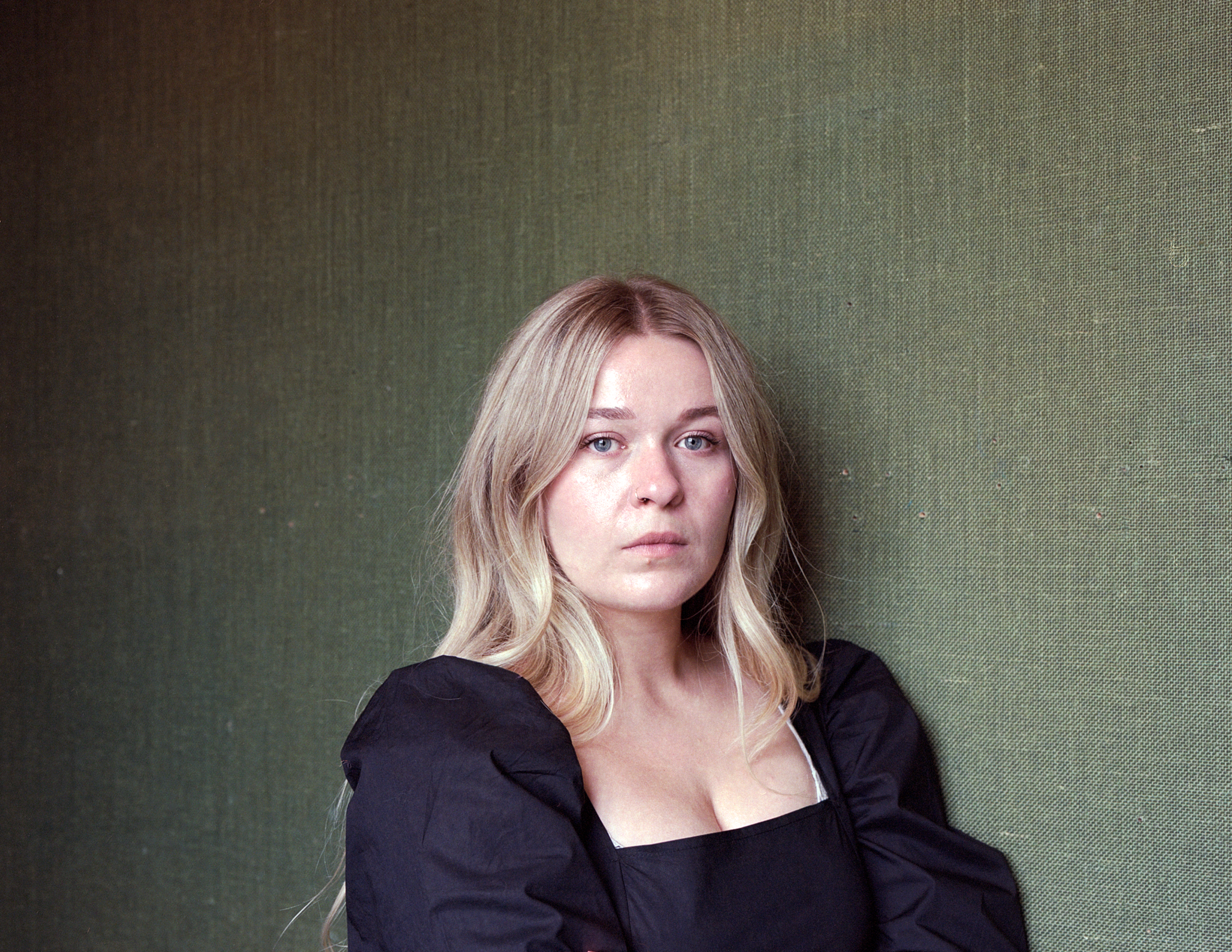 Copy of Amy_56_L.png