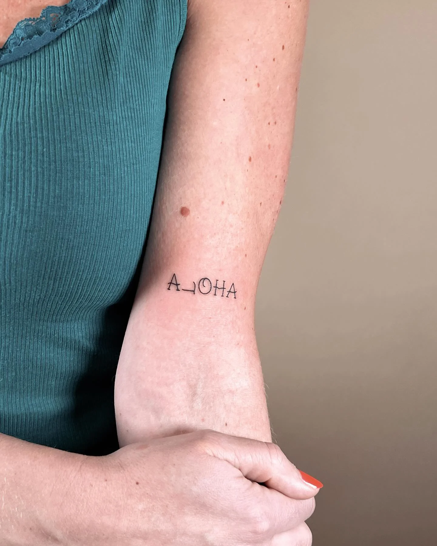 ❤️ Here&rsquo;s a collection of a few smaller tattoos I&rsquo;ve done recently. For all you fine line and commercial work fans&mdash;I&rsquo;ve got you covered! ✍️✨

For appointments, send me a DM 📩 or fill out the form via the link in my bio.

And 