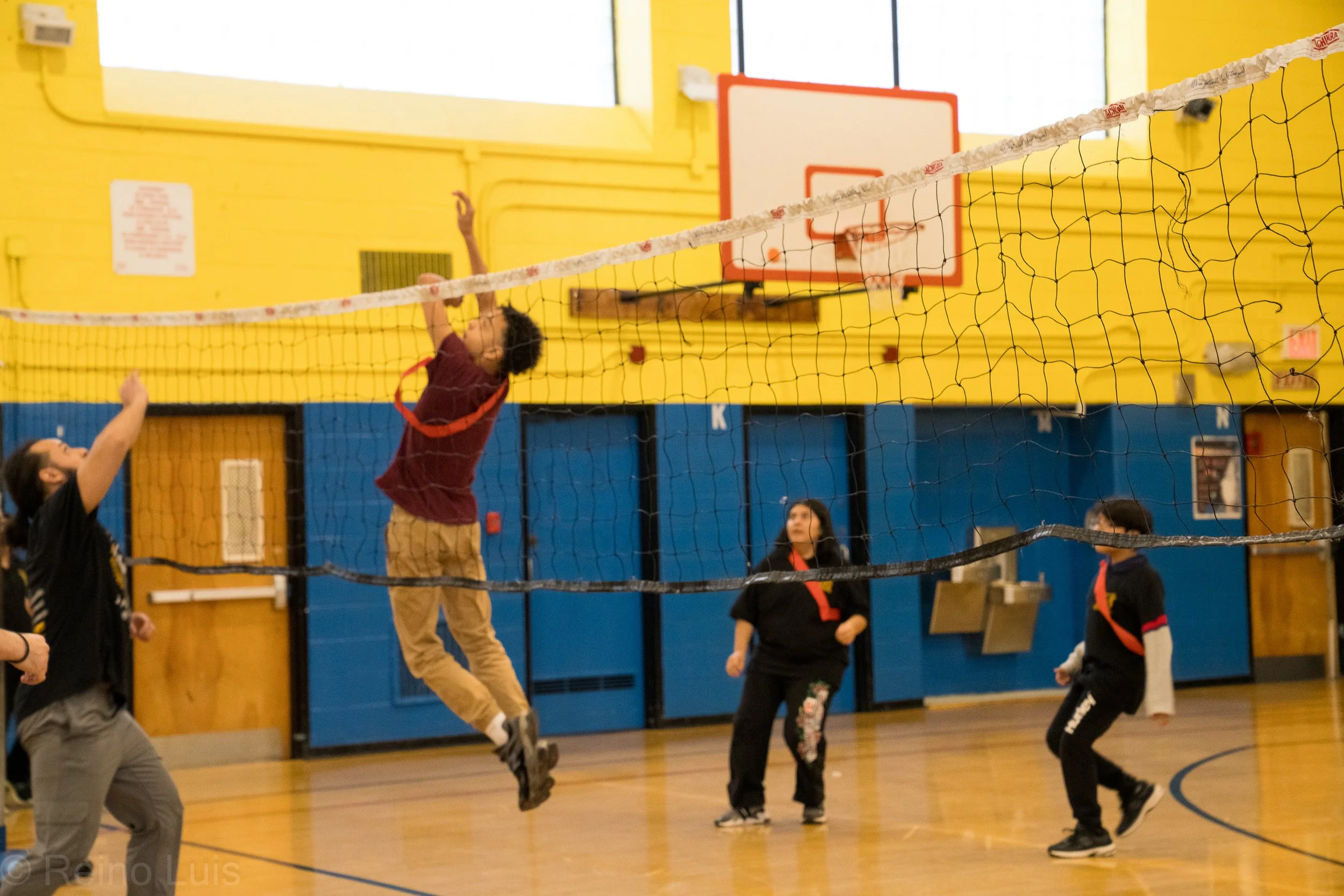 Student teacher volleyball game 11-26-2025-66.jpg