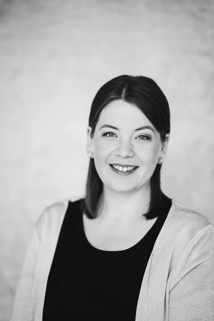 Profilfoto von Stephanie Kartes. selbstständige Dozentin für ortsunabhängige und professionelle Online-Sprachkurse in Deutsch und Englisch.