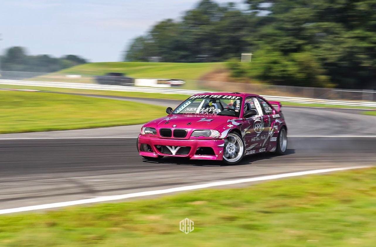 For the culture 

#drifttheeast #drifttheeasthq #lockcitydrift #drift #bmw #e46 #driftcar #driftlife 

Driver: @frankie46pandem 
Media: @cccmedia_
