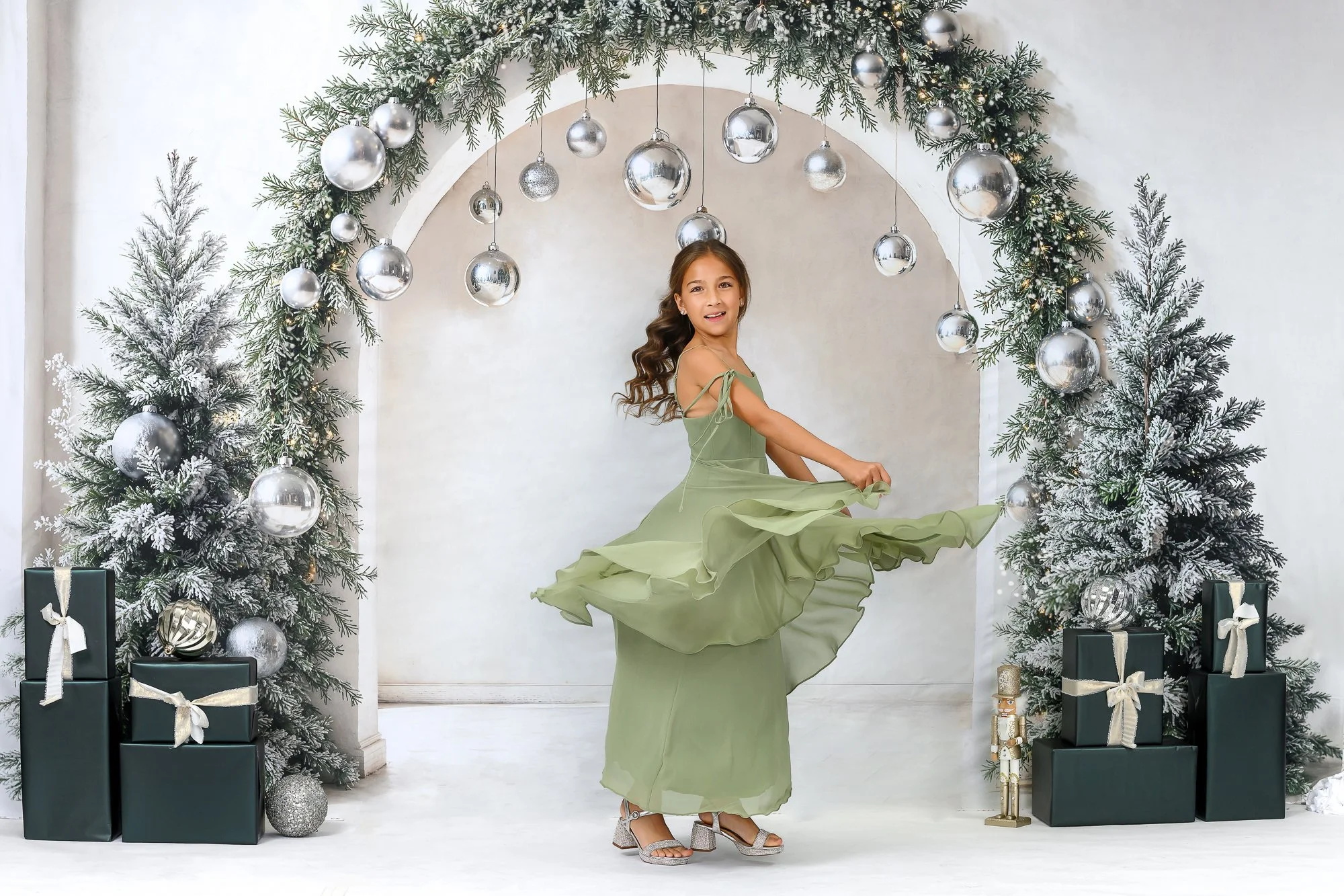 Holiday2026-11.jpg