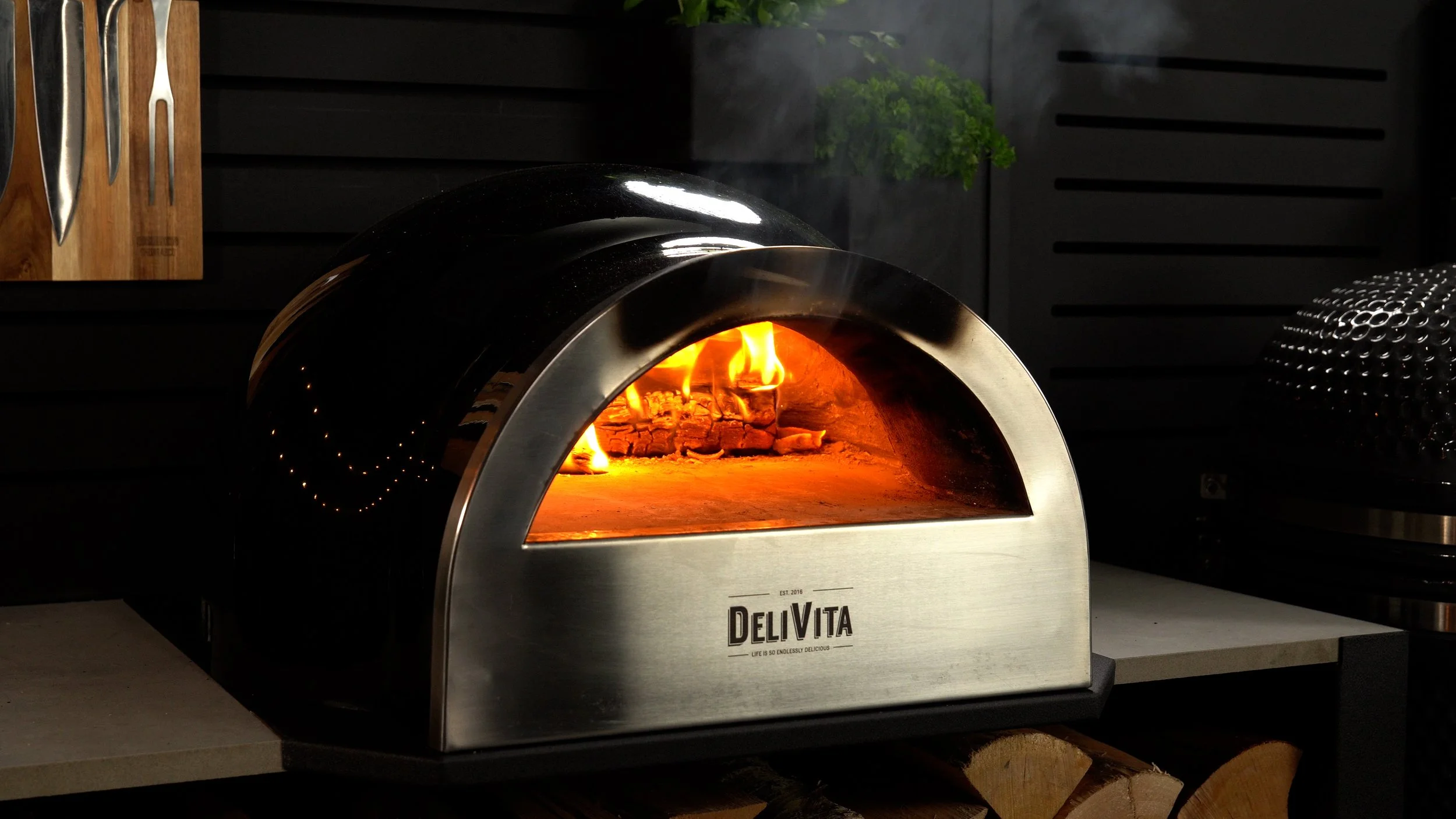 Grillo Outdoor Kitchens - DeliVita Pizza Oven.jpg