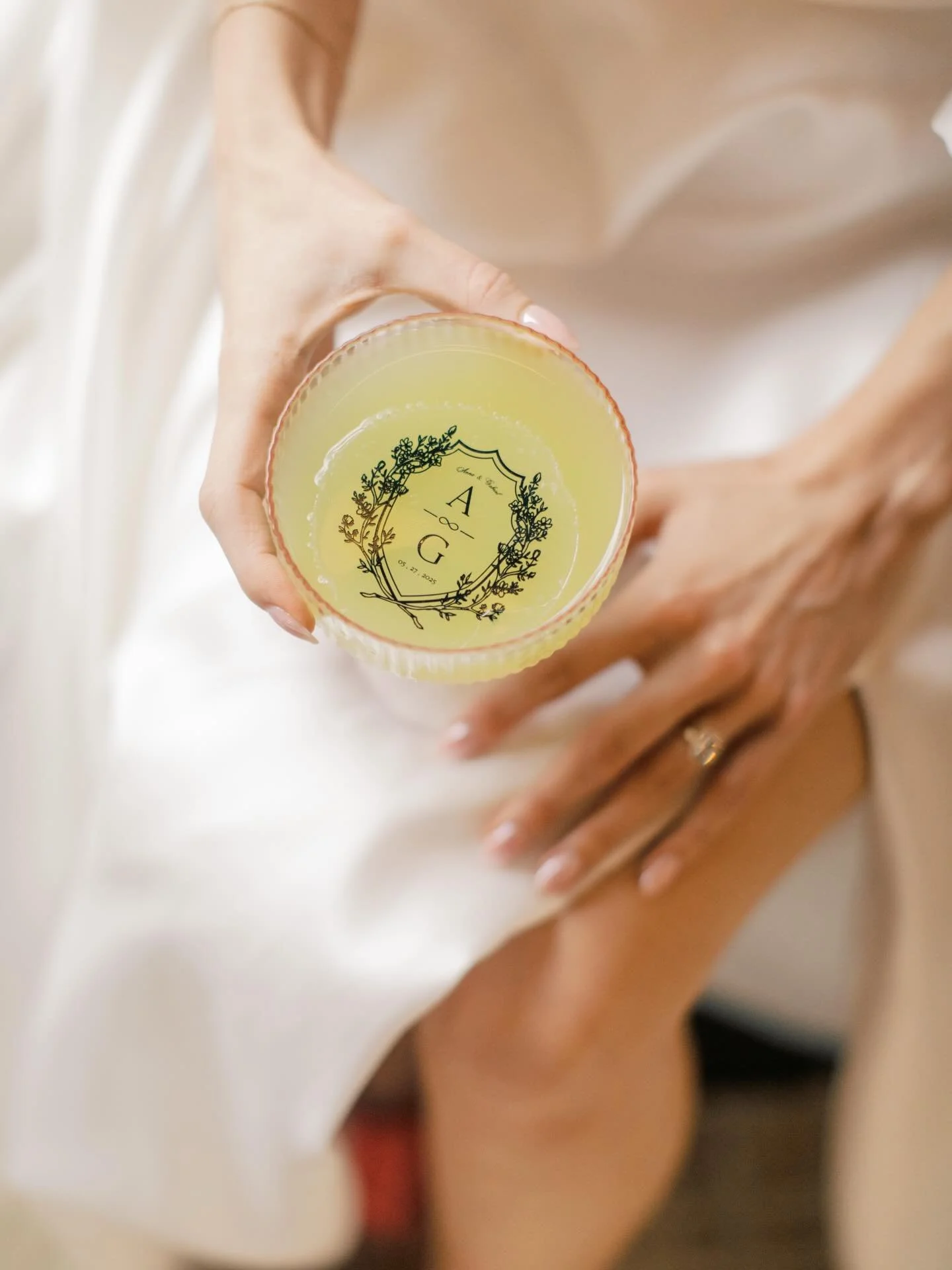 There&rsquo;s something about a detail like this&hellip; soft, subtle, and completely intentional.

An edible drink topper that turns a simple cocktail into part of the overall aesthetic. It&rsquo;s the kind of touch guests don&rsquo;t expect, but al