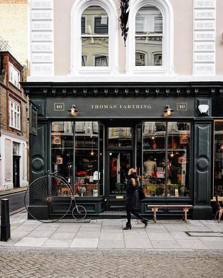 London by Alex Zouaghi.jpg