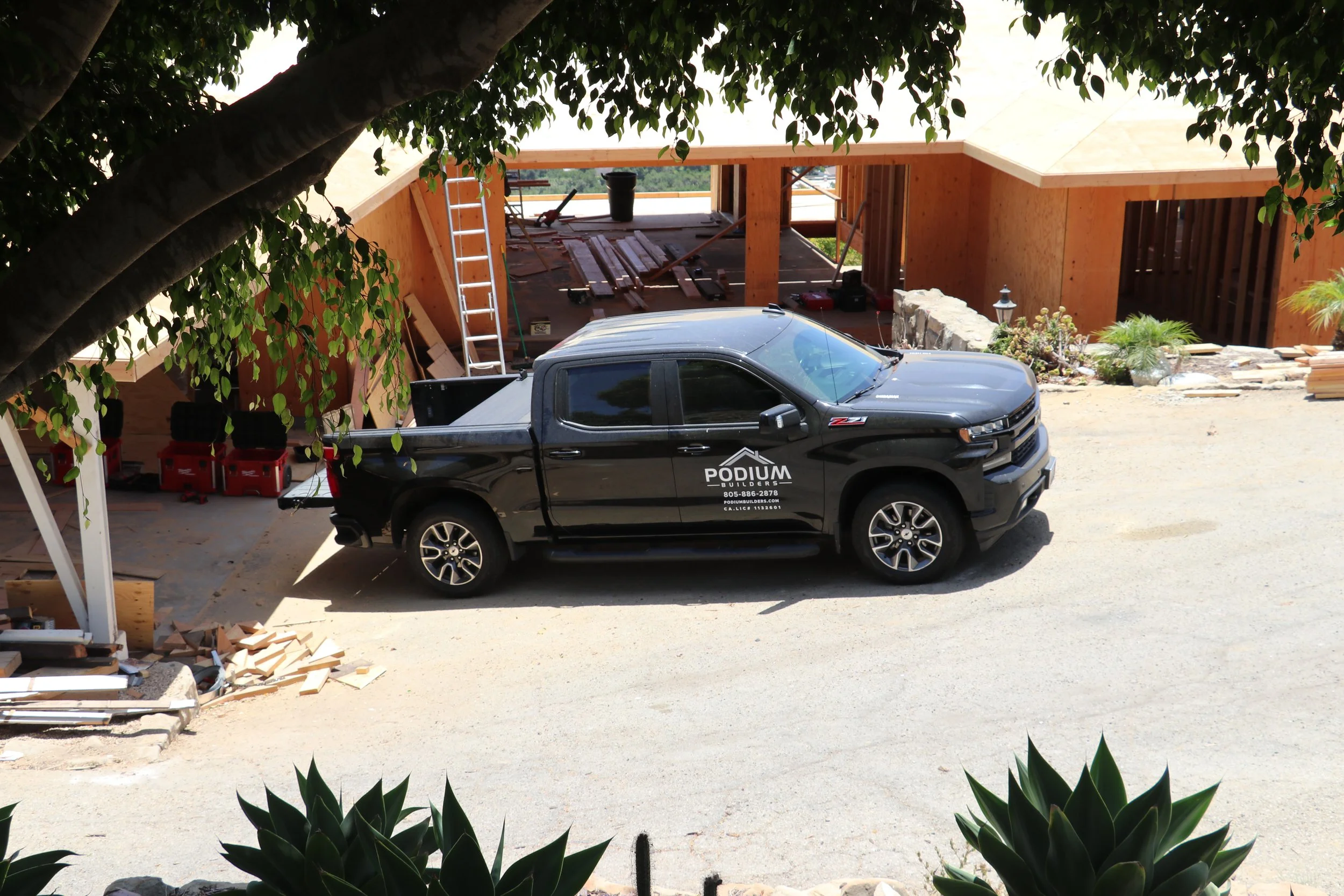 Podium Builders APS - Truck.JPG