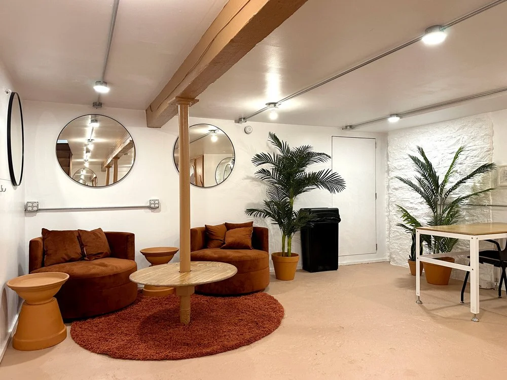 The communal workspace at Work Heights BOTANIC in Prospect Lefferts Gardens, Brooklyn