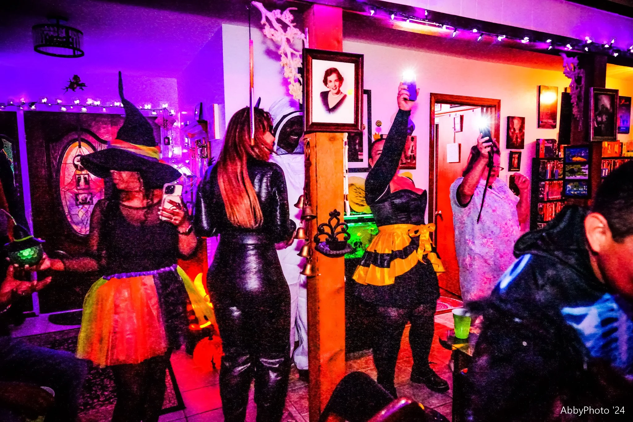 Angove Halloween 250.jpg