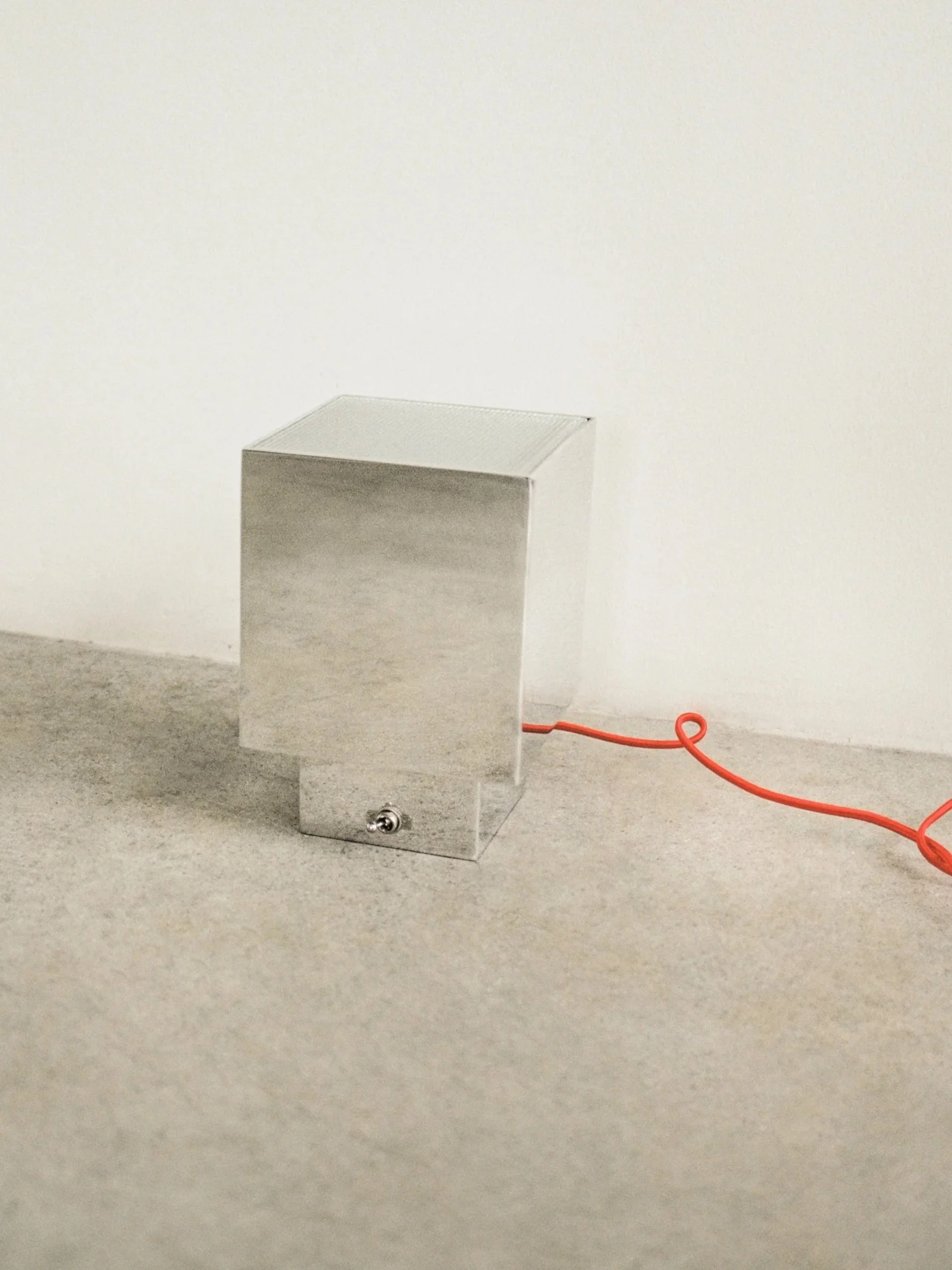J.Hannah_Table_Lamp_01_bff5e280-144b-4d78-8c2b-3d8c932fecfd.jpg