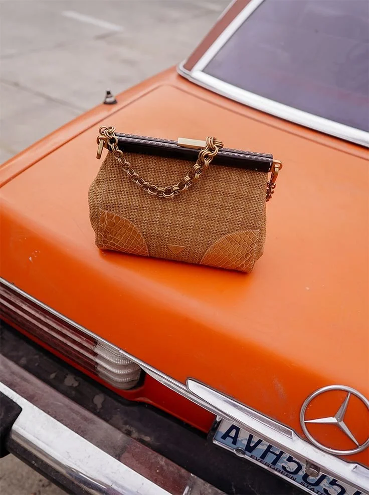 PERSONAL STYLING VS. PERSONAL SHOPPING