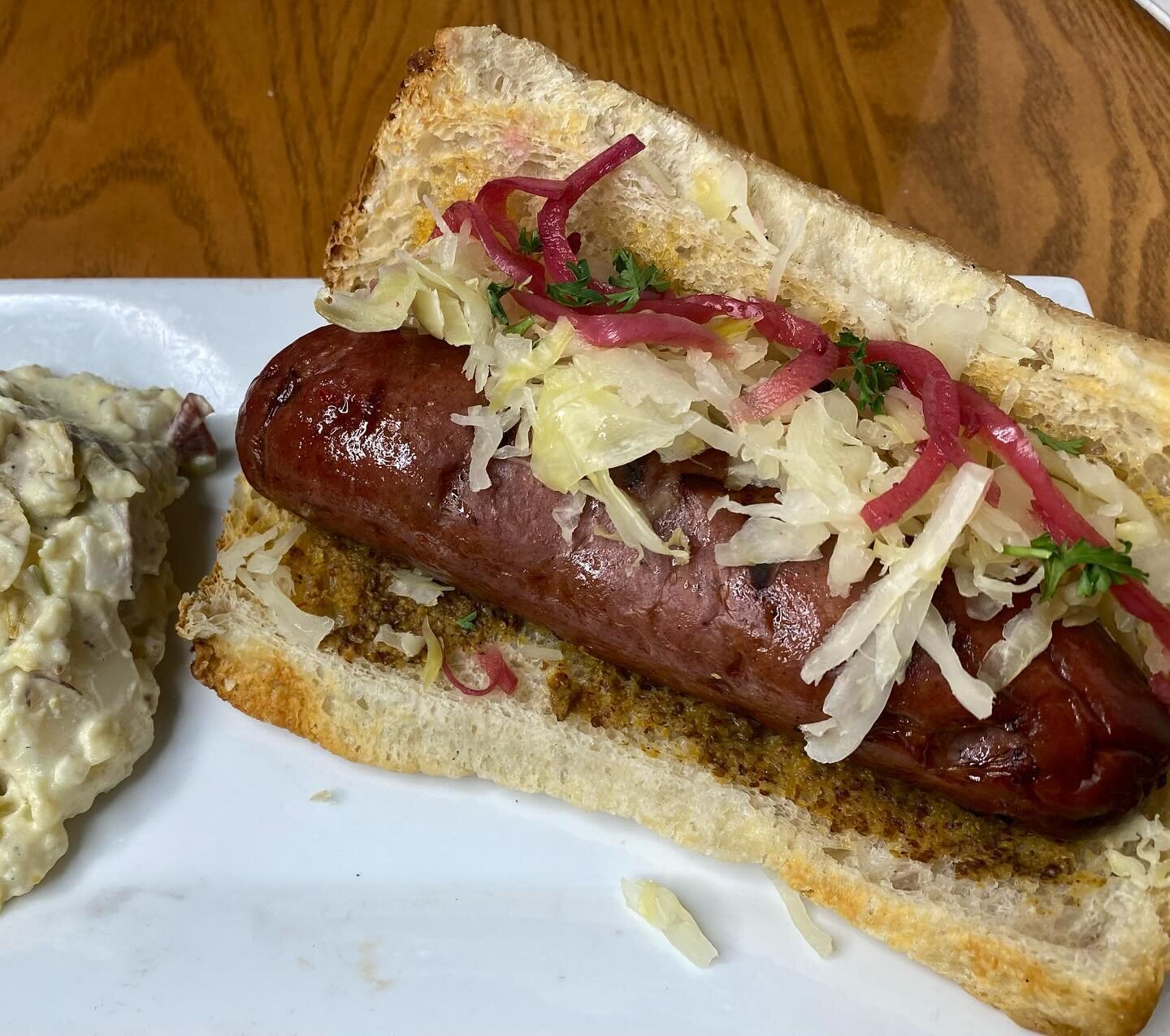 House made garlic knockwurst