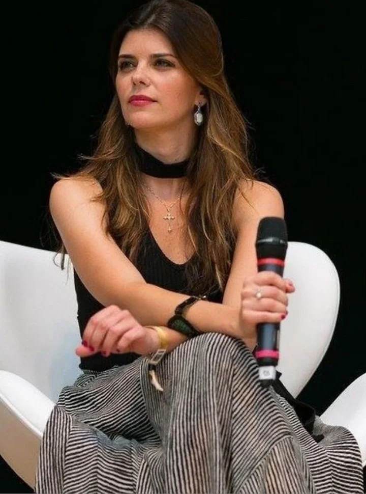 Caroline de Moraes.jpg