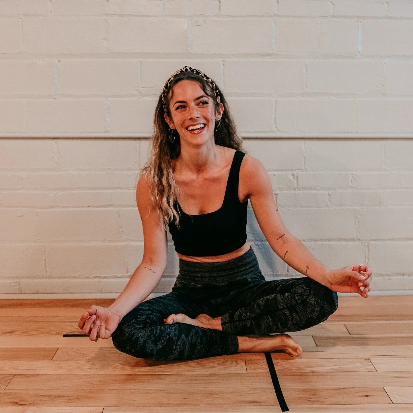 It&rsquo;s bittersweet to share that our beloved teacher Hannah will soon be leaving Harmony to follow her dreams of travel and adventure out west. ✨ Her last day with us will be Friday, August 30th &mdash; so be sure to roll out your mat and join he