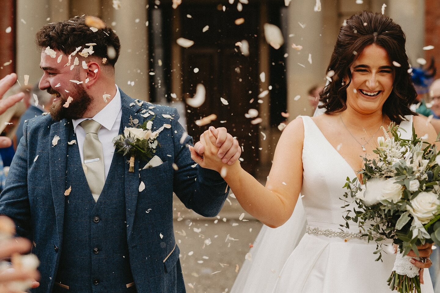 Dean + Hannah 🖤

Those first celebratory moments after tying the knot 😍

Location: @netleyhallweddings