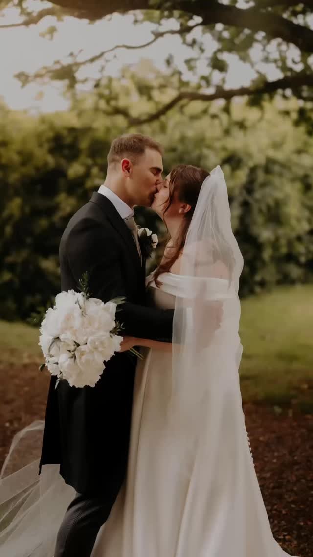 The Durward’s ✨
Yesterday saw the wedding of Olivia & Louis at the beautiful Netley Hall ❤️. They shared the most beautiful sentimental vows with one another, full of so much love and emotion - a moment that truly stood out on their Weddin